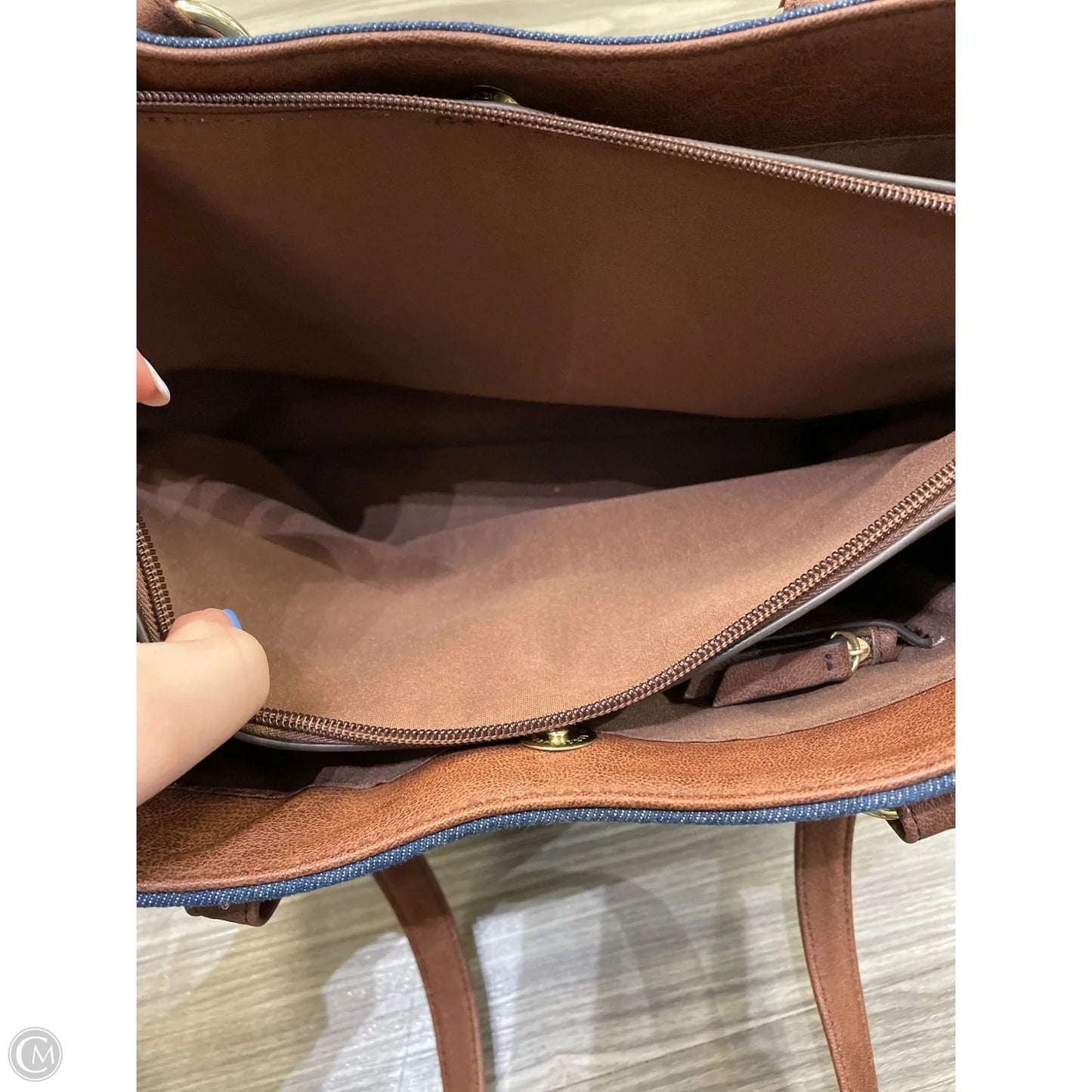 Handbag By Liz Claiborne, Size: Medium