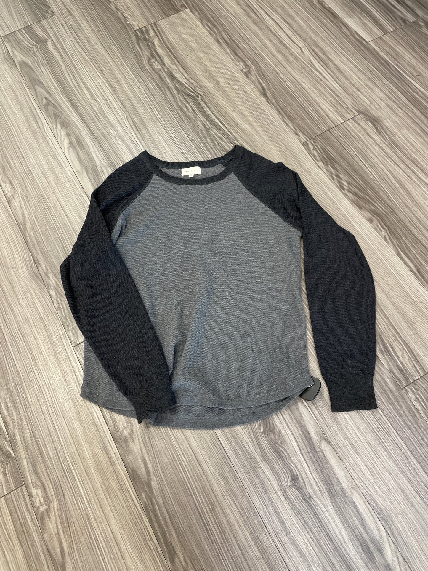 Grey Top Long Sleeve Thread And Supply, Size M