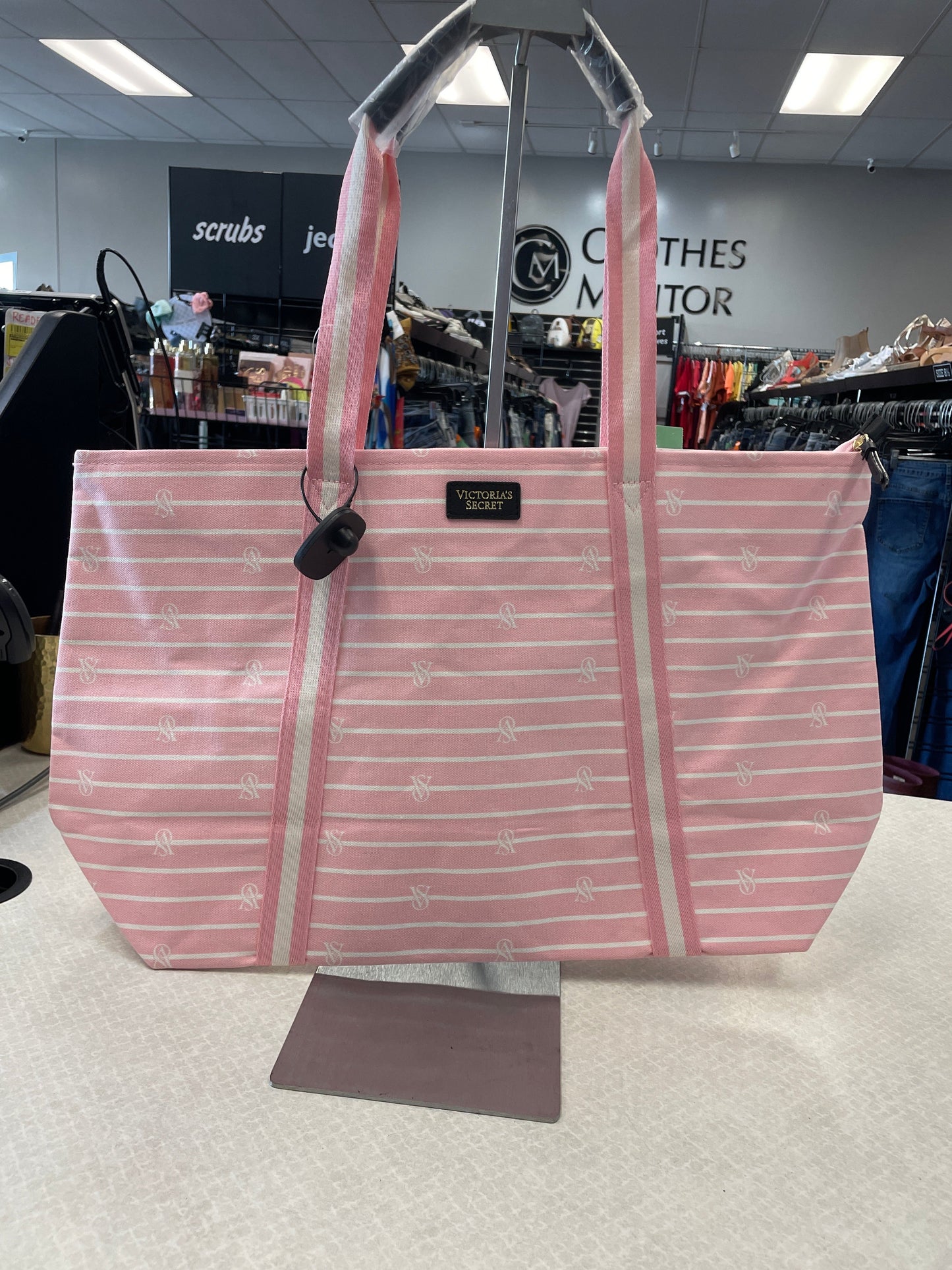 Tote Victorias Secret, Size Large