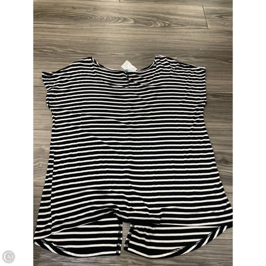 Top Short Sleeve By Maurices In Striped Pattern, Size: L