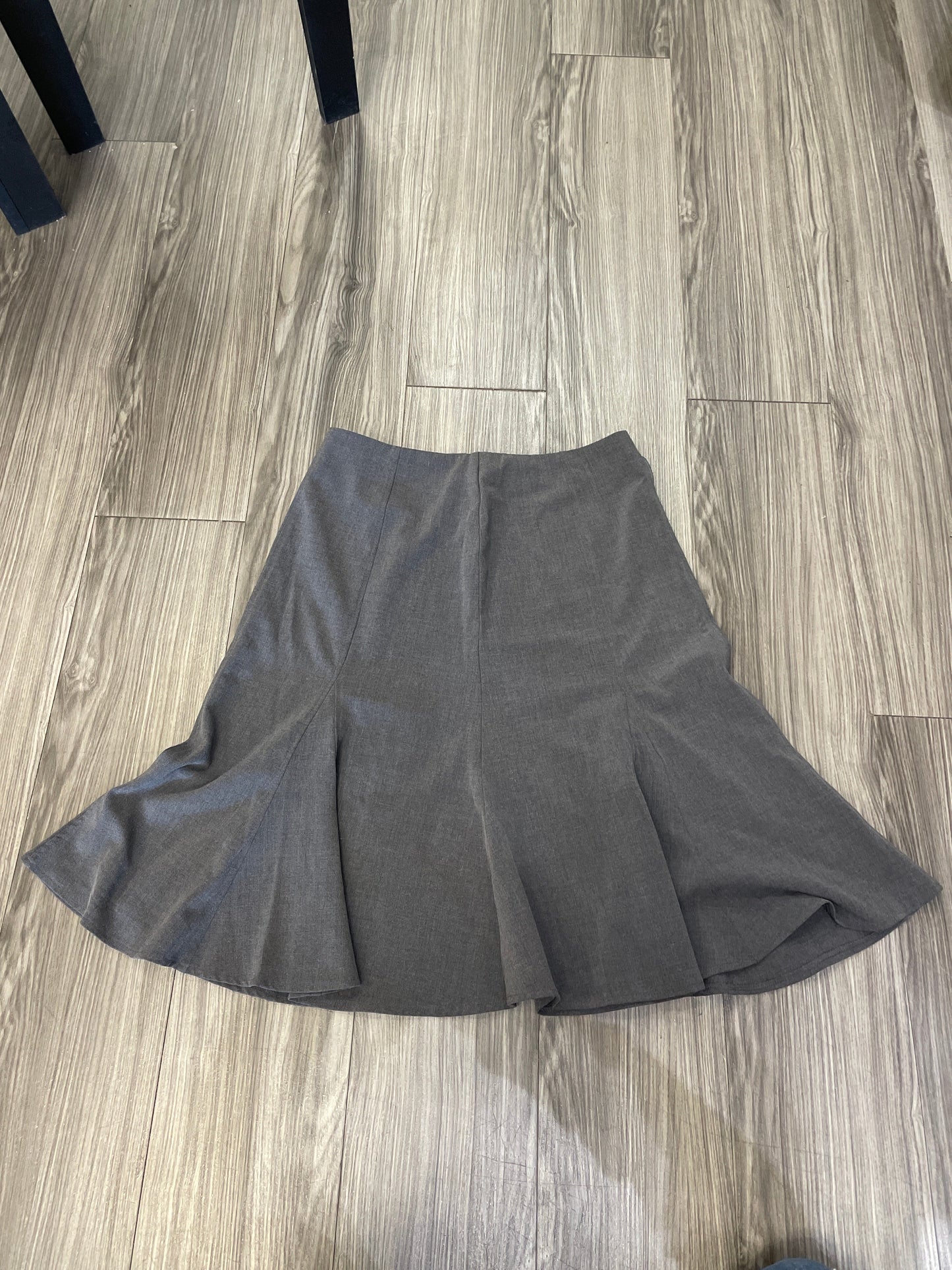 Skirt Midi By New York And Co  Size: 8