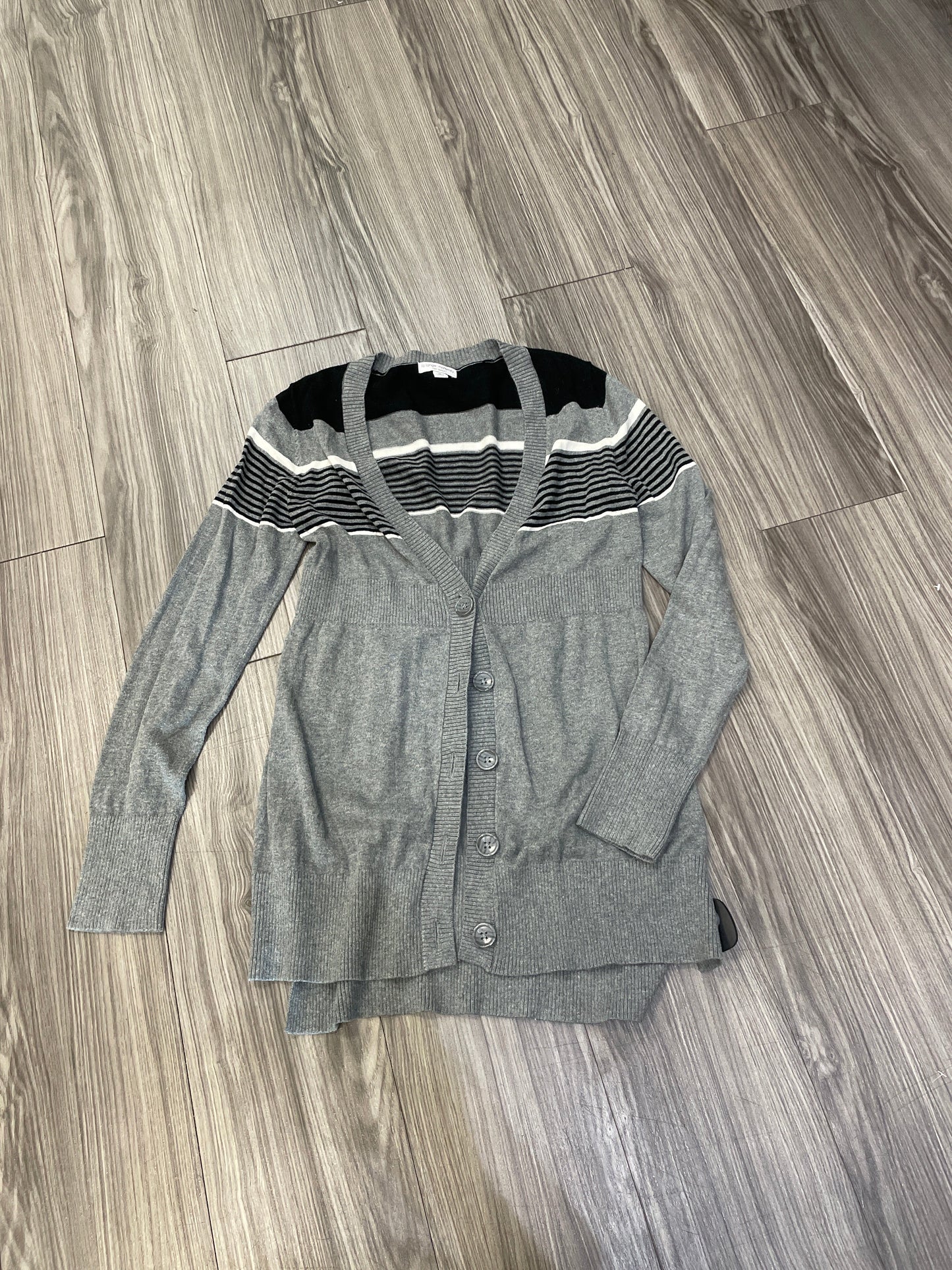 Grey Cardigan Liz Lange Maternity, Size M