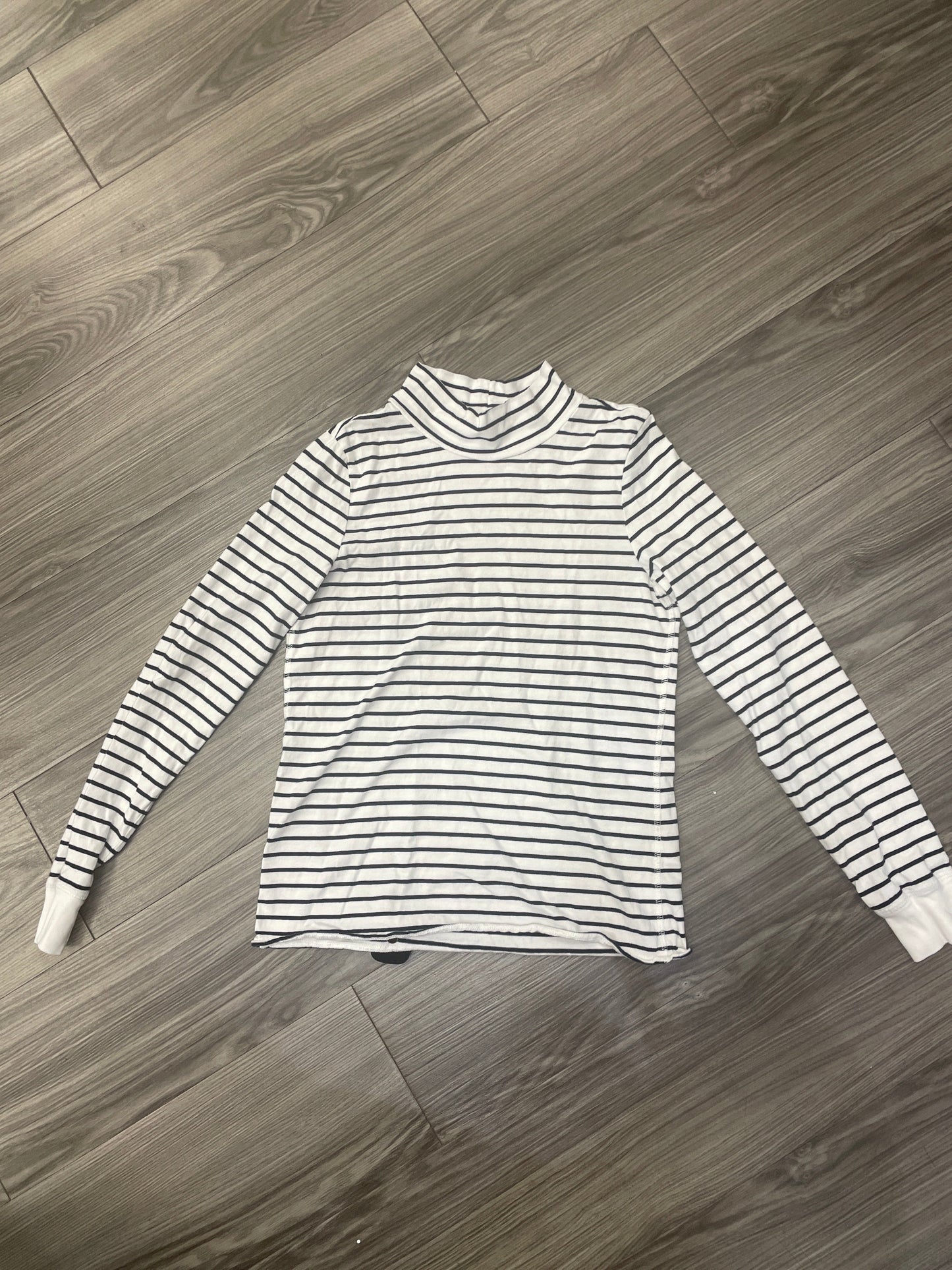 Top Long Sleeve By Anthropologie In Striped Pattern, Size: S