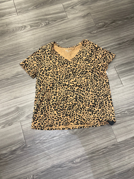 Top Short Sleeve By Ava & Viv In Animal Print, Size: 1x