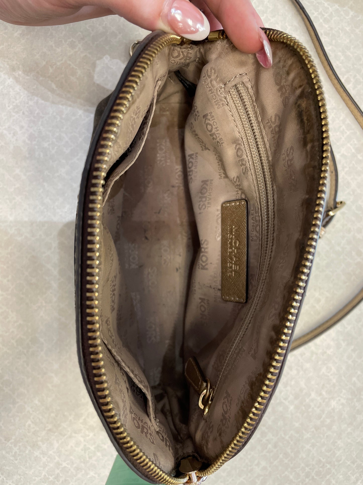 Crossbody Designer Michael Kors, Size Medium