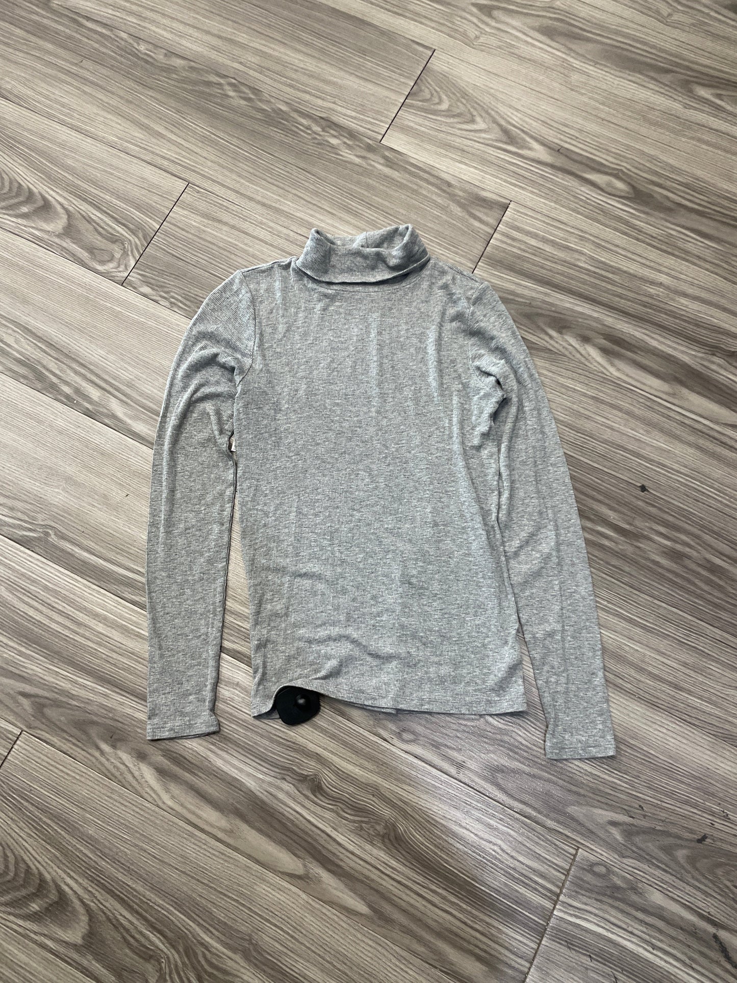 Top Long Sleeve By Aerie In Grey, Size: S