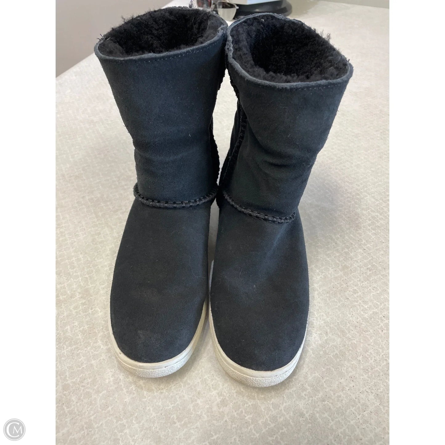 Boots Designer By Ugg In Black, Size: 7