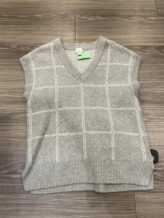 Vest Sweater By A New Day In Grey, Size: Xs