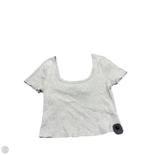 Top Short Sleeve By Universal Thread In Grey, Size: L