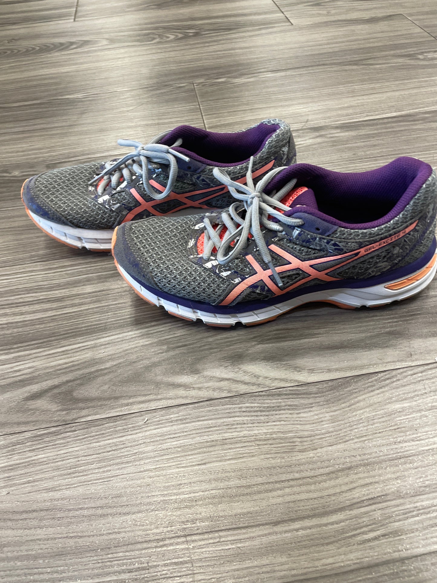 Shoes Athletic By Asics In Grey & Purple, Size: 8