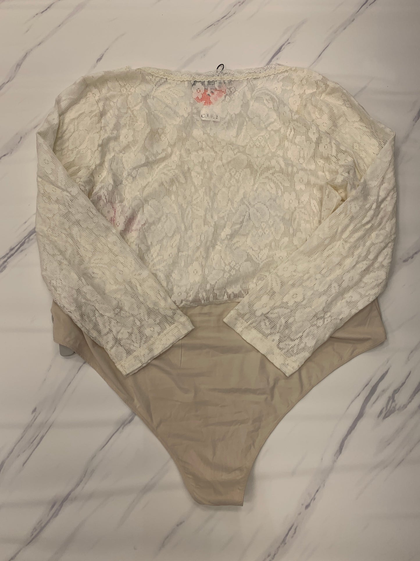 Cream Bodysuit Clothes Mentor, Size 4x