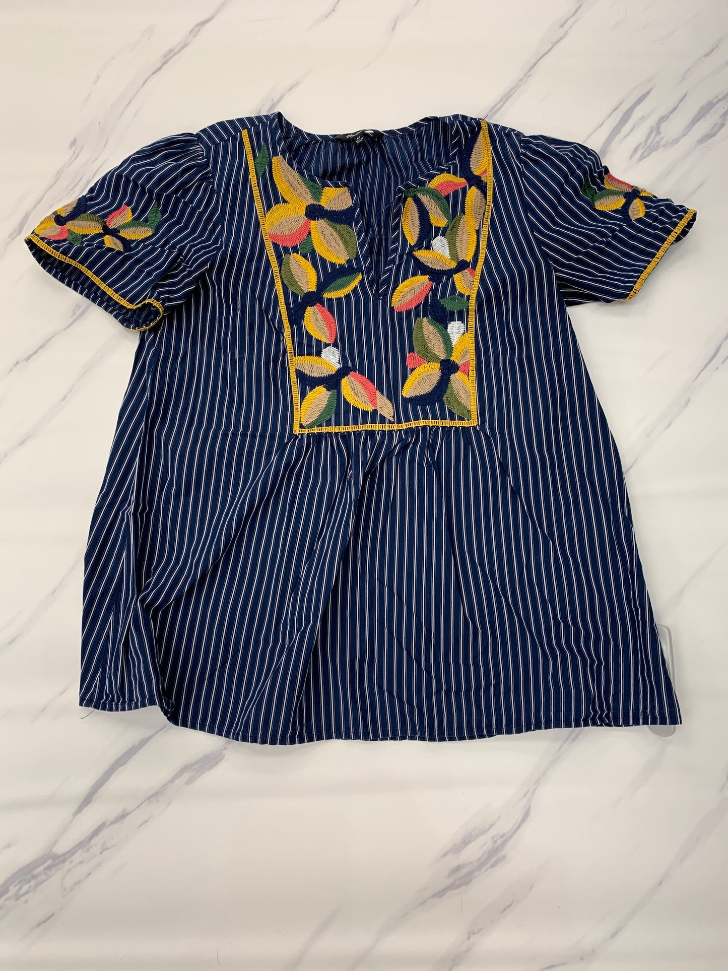 Top Short Sleeve By Madewell In Blue, Size: Xs