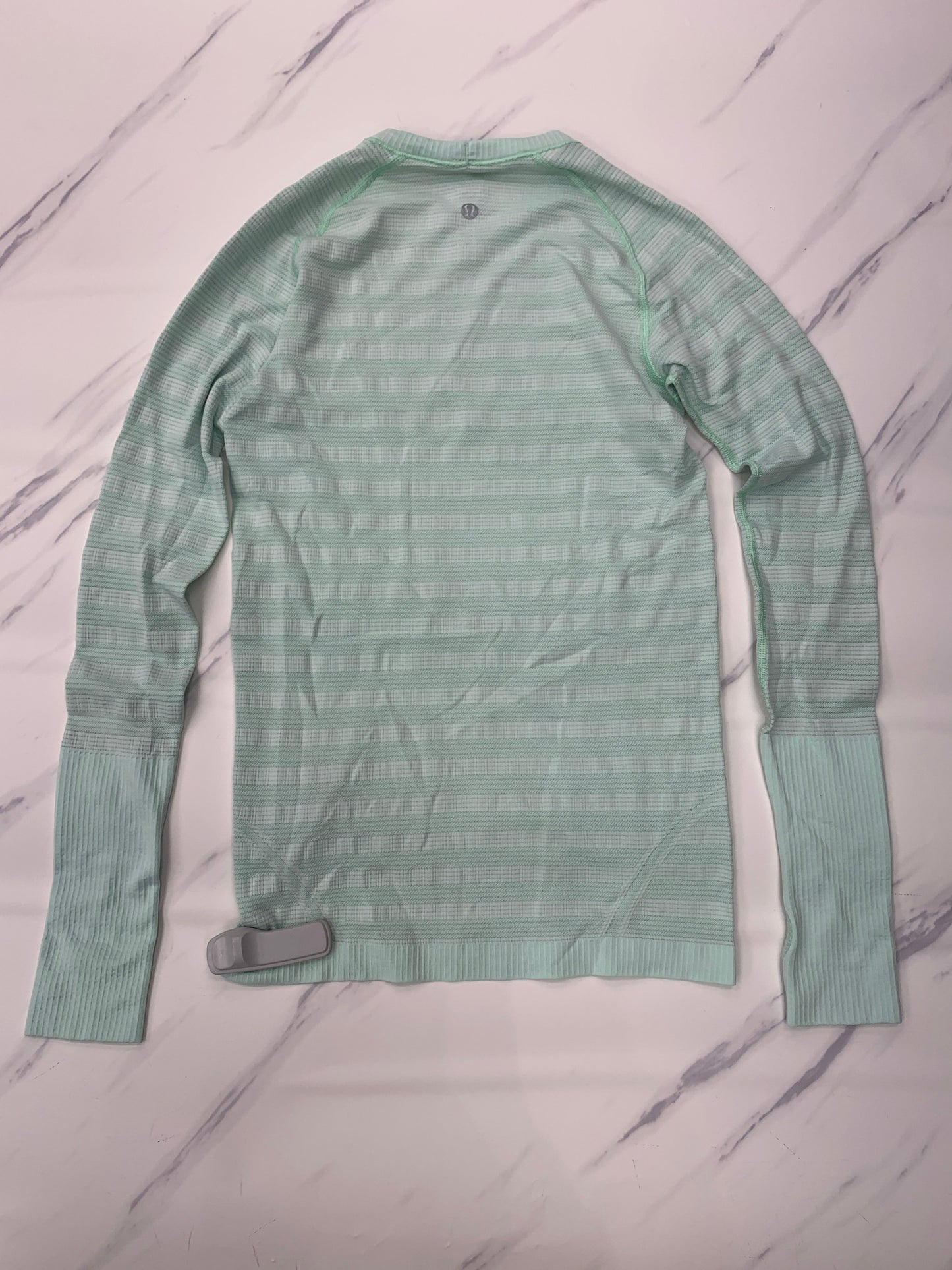 Athletic Top Long Sleeve Crewneck By Lululemon In Green, Size: 6