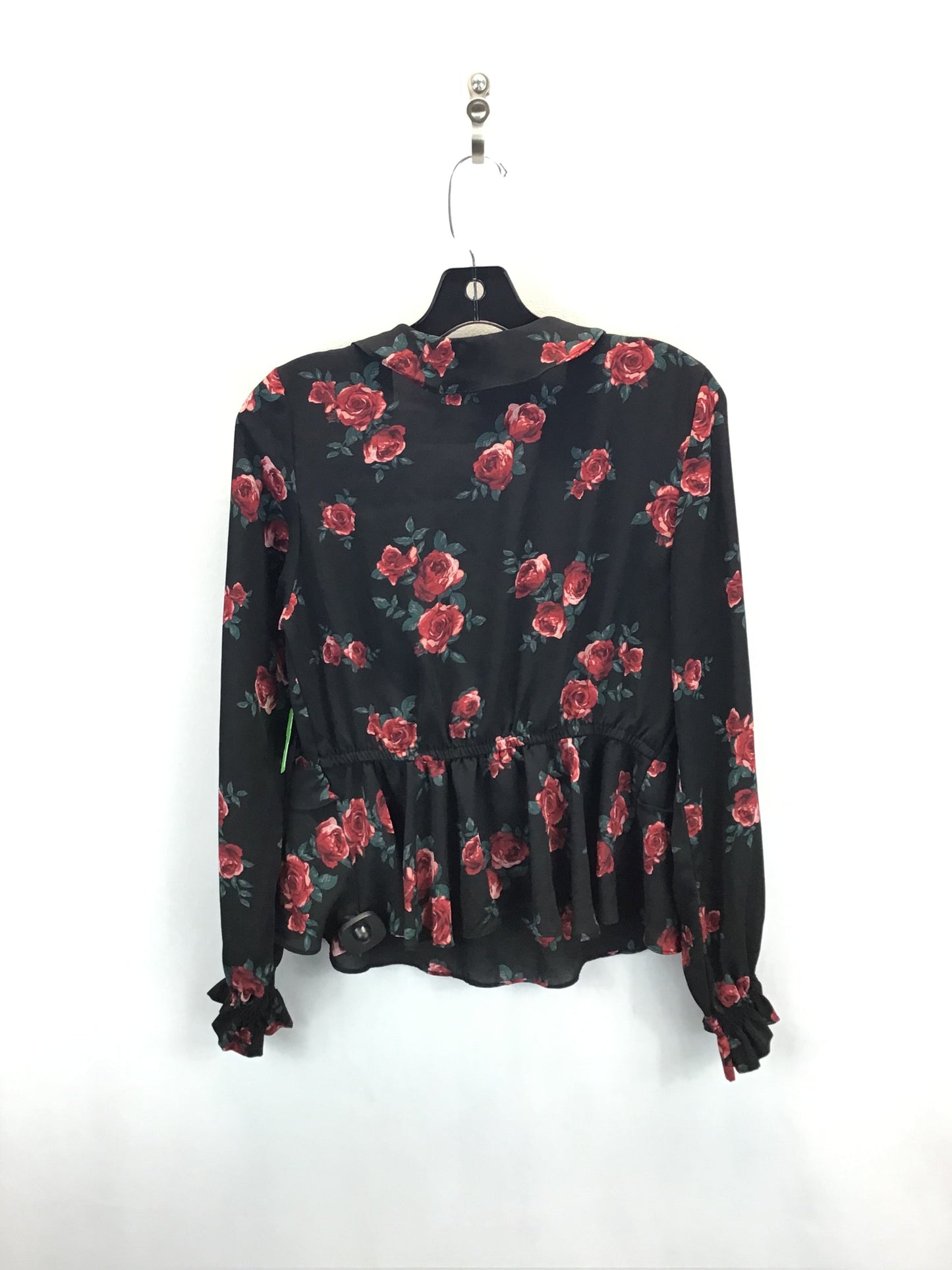 Top Long Sleeve By Divided In Black & Red, Size: 6