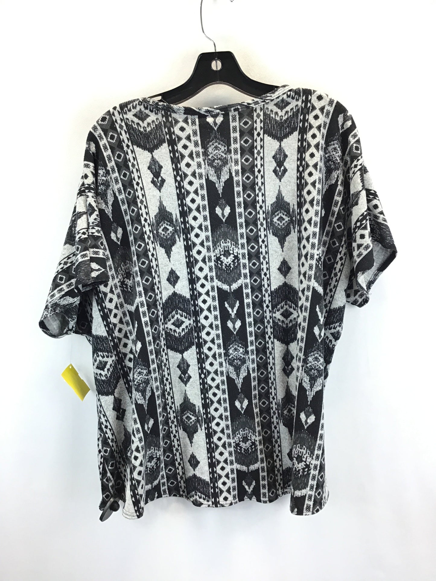 Top Short Sleeve By Clothes Mentor  Size: 3x