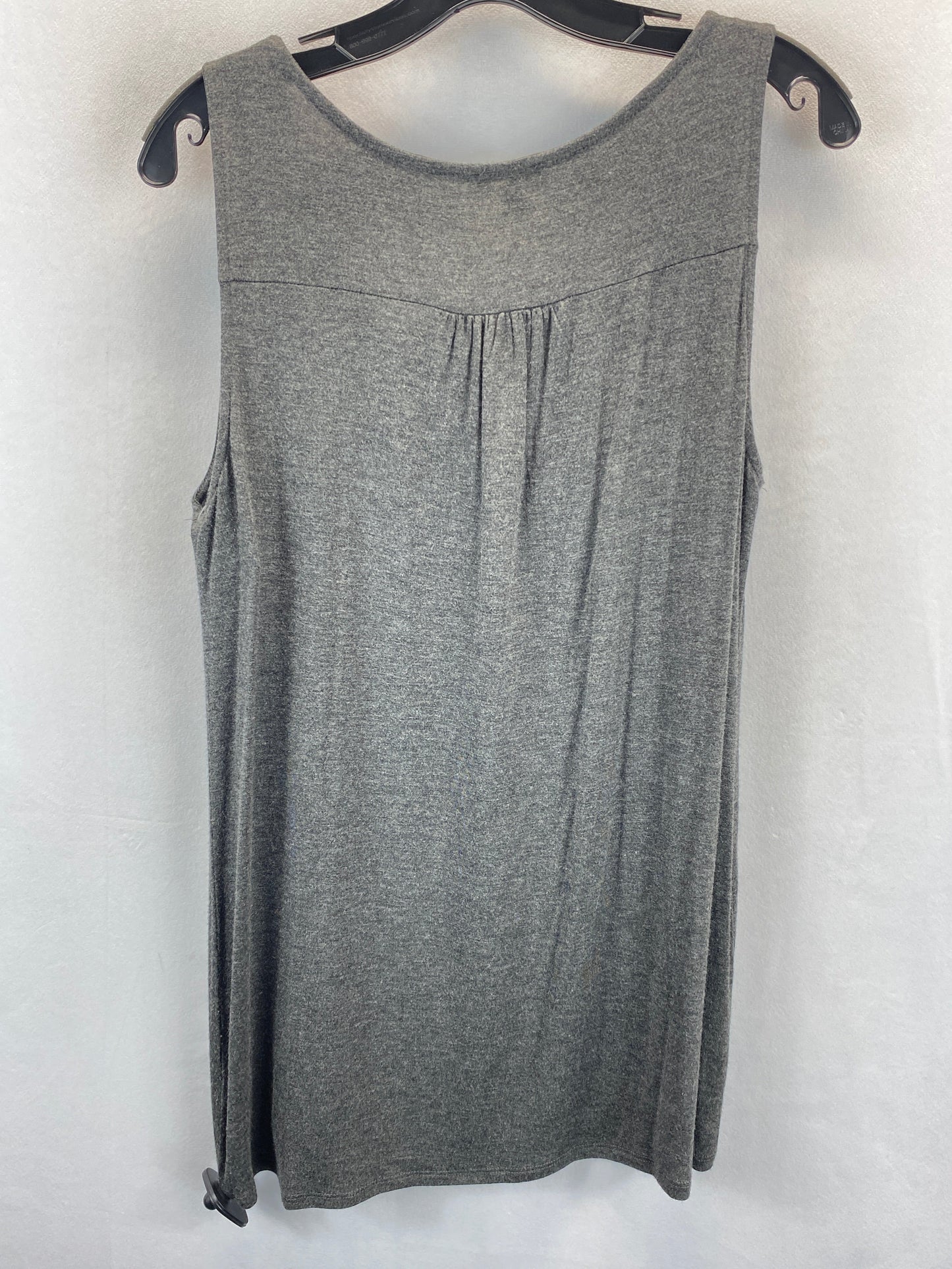 Grey Top Sleeveless Zenana Outfitters, Size L