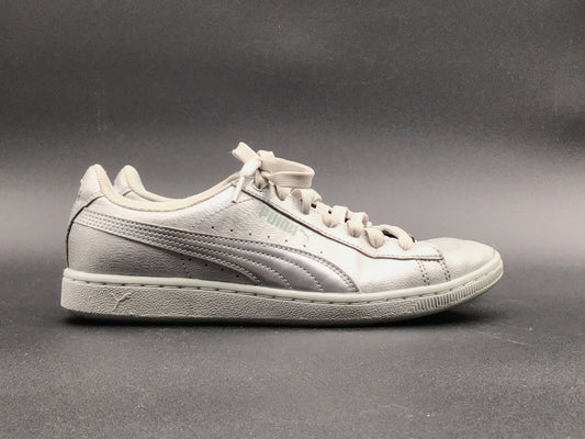 Silver Shoes Sneakers Puma, Size 7.5