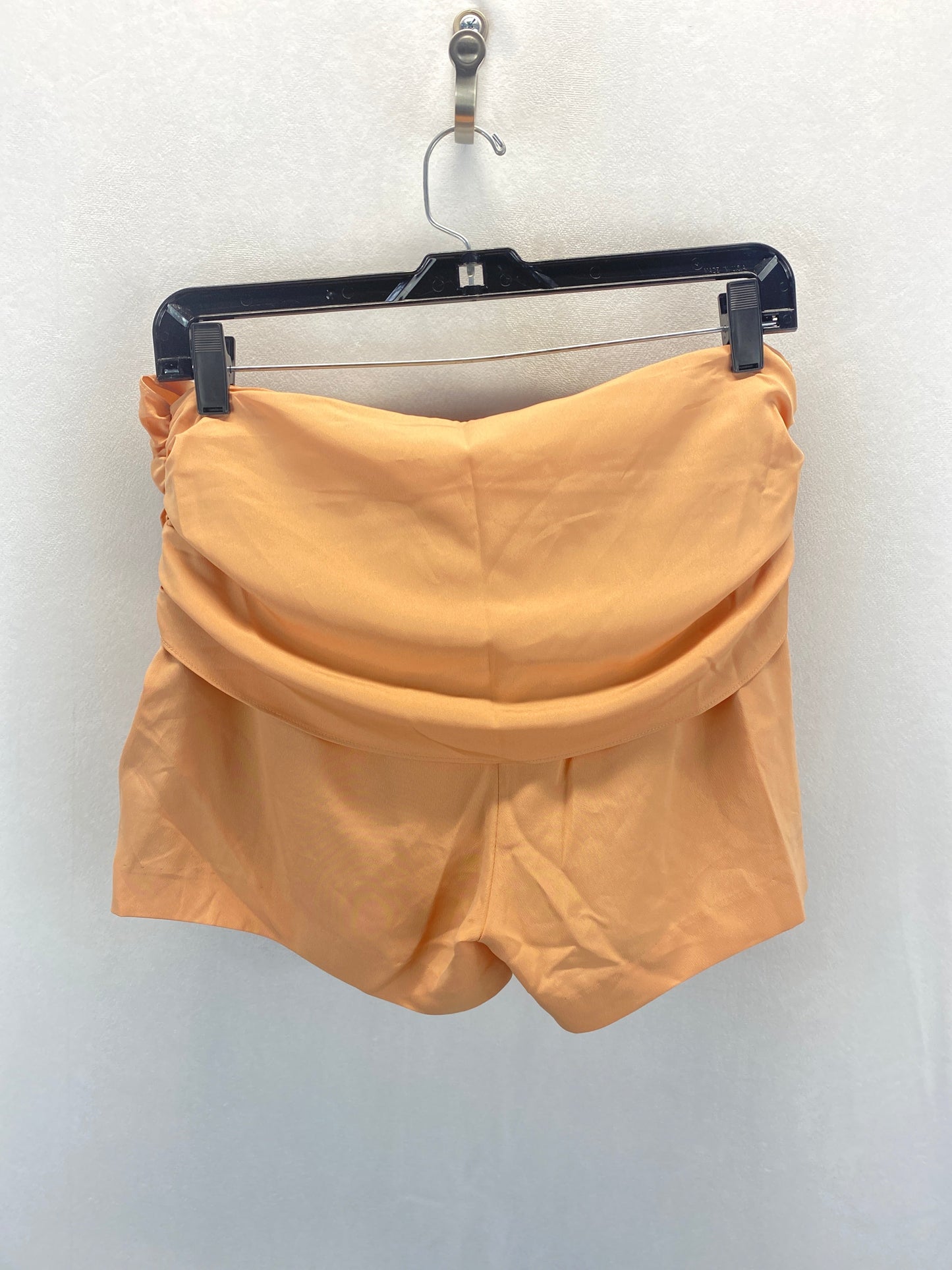Peach Shorts Clothes Mentor, Size 4