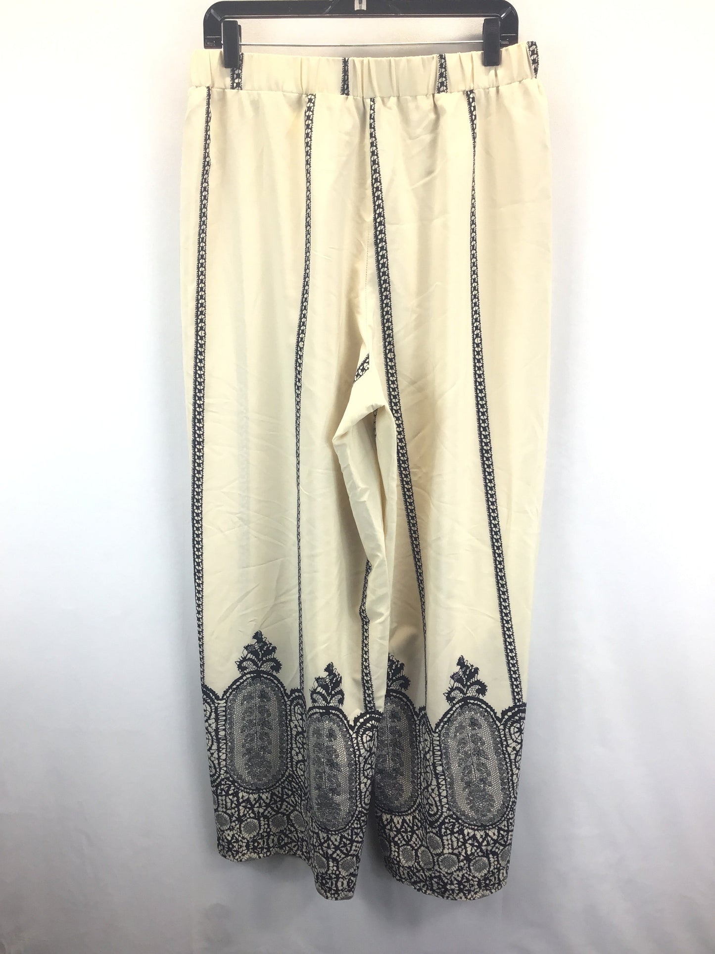 Black & Cream Pants Lounge Shein, Size L