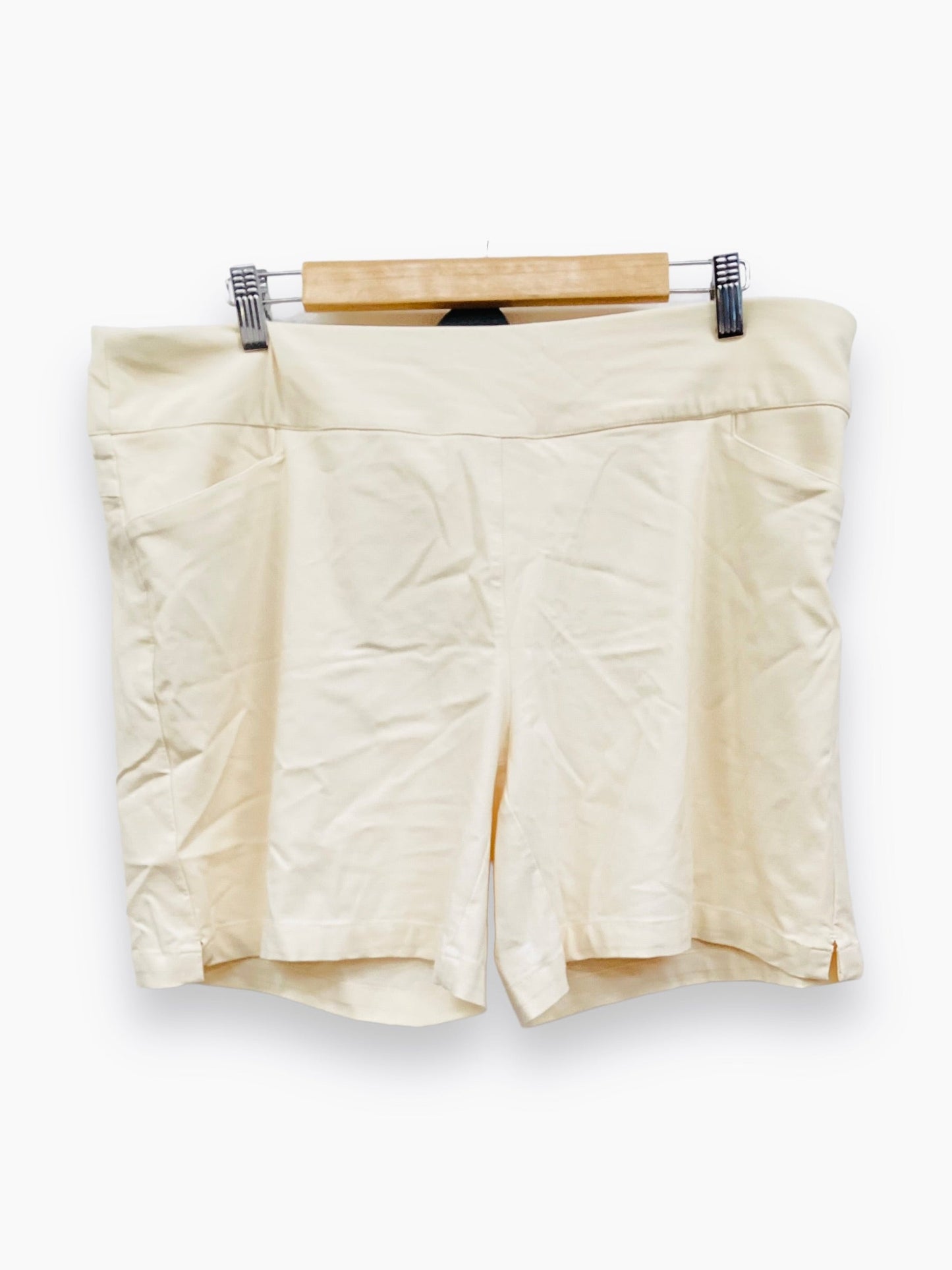 Tan Shorts Lady Hagen, Size Xxl