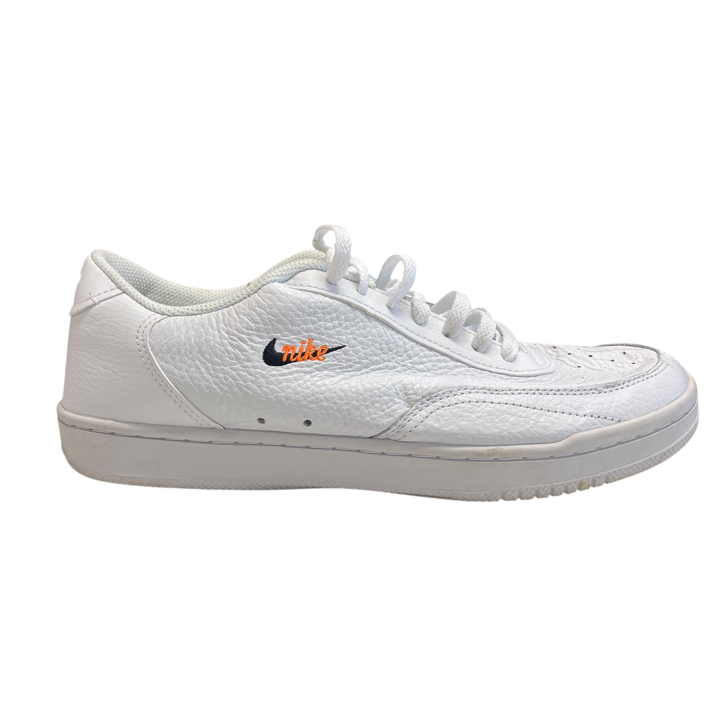 Shoes Sneakers By Nike In White, Size: 9