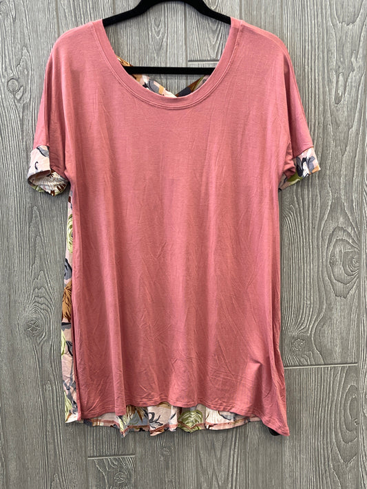 Top Short Sleeve By Celeste  Size: M