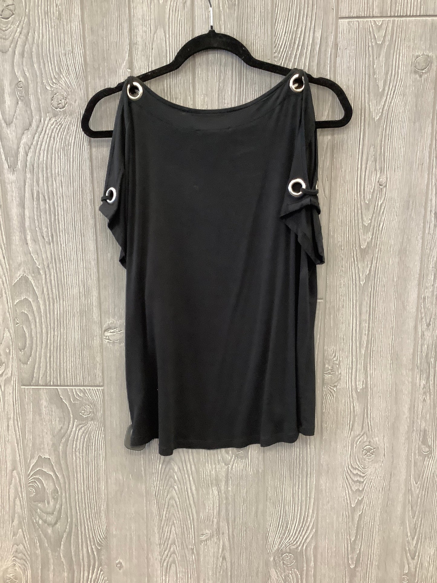 Top Short Sleeve By Cable And Gauge In Black, Size: Petite   S