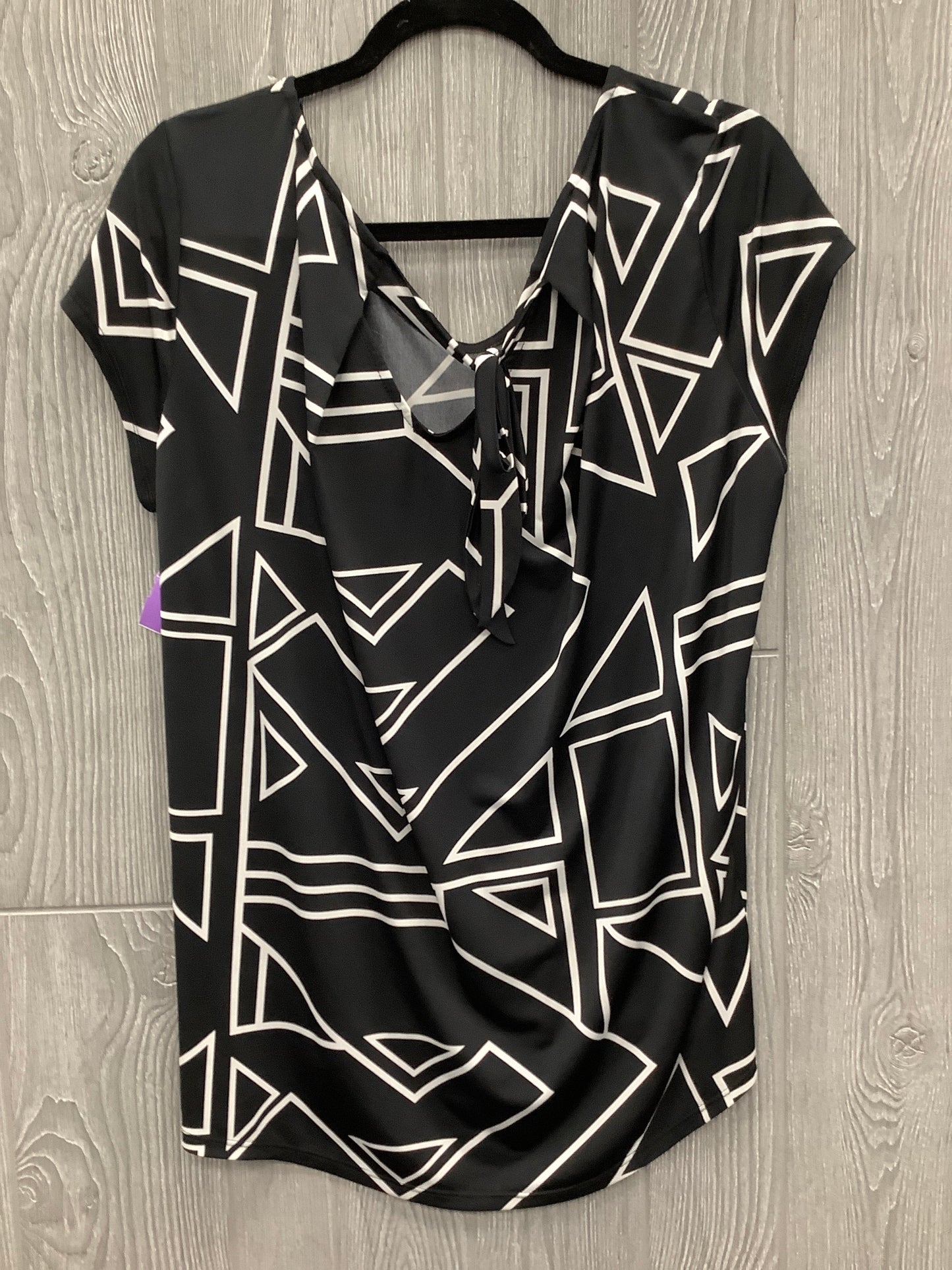 Top Short Sleeve By Tribal In Black, Size: M