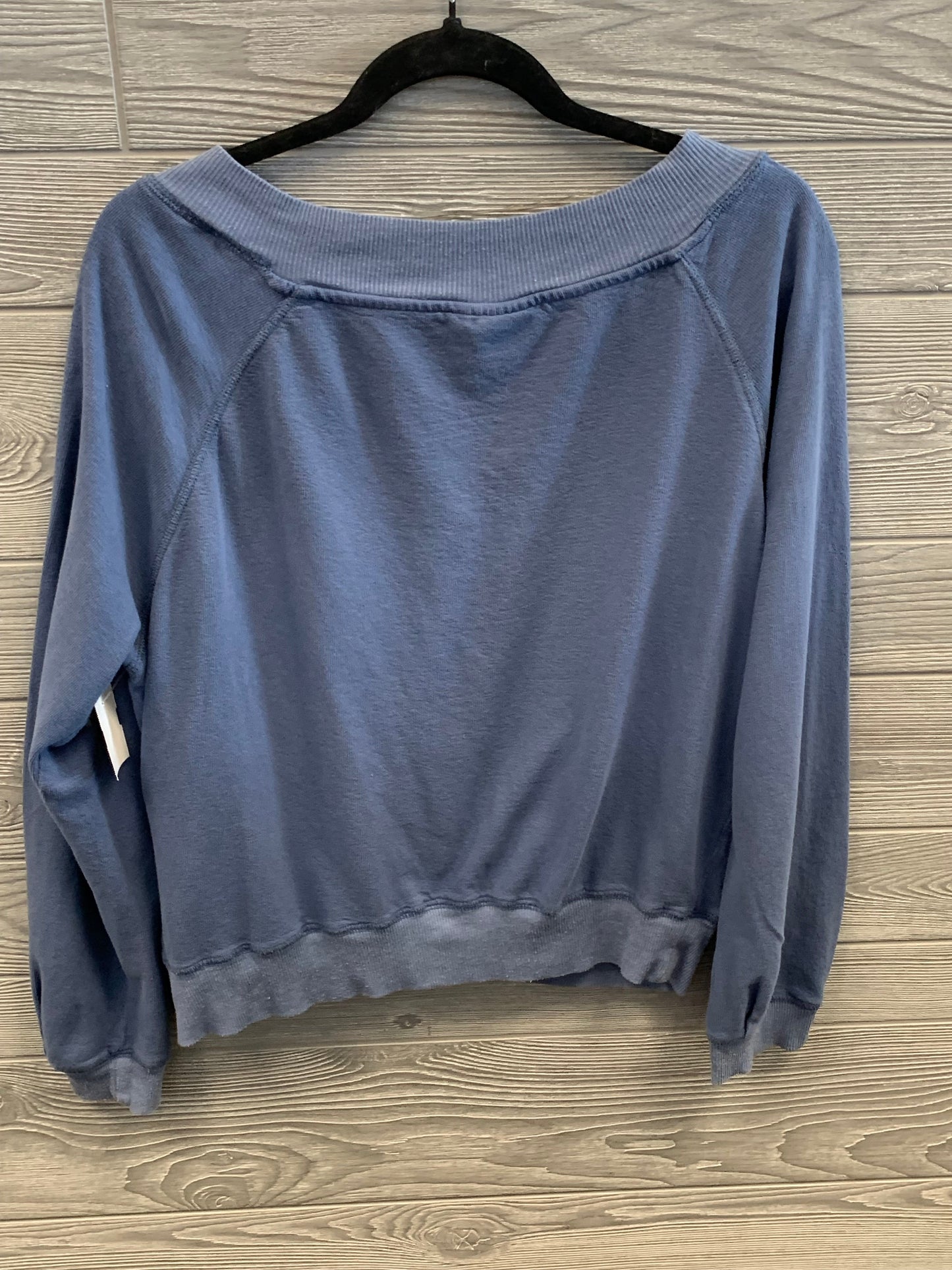 Blue Top Long Sleeve Universal Thread, Size M