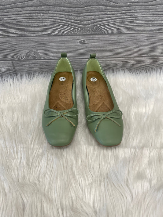 Shoes Flats By Maurices In Green, Size: 8.5