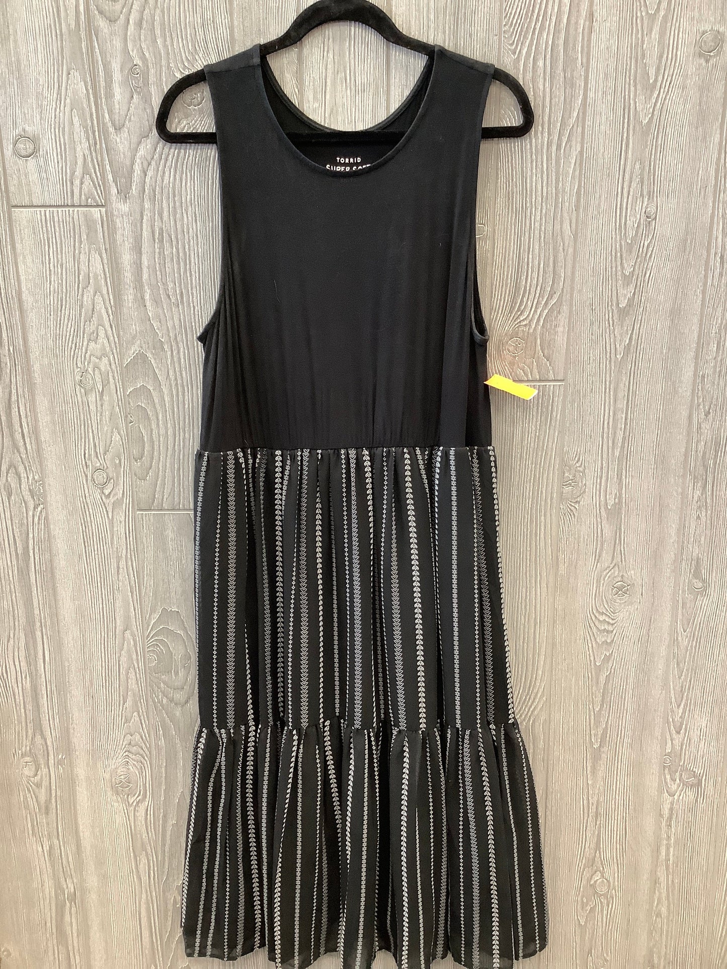 Dress Casual Midi By Torrid In Black, Size: 1x