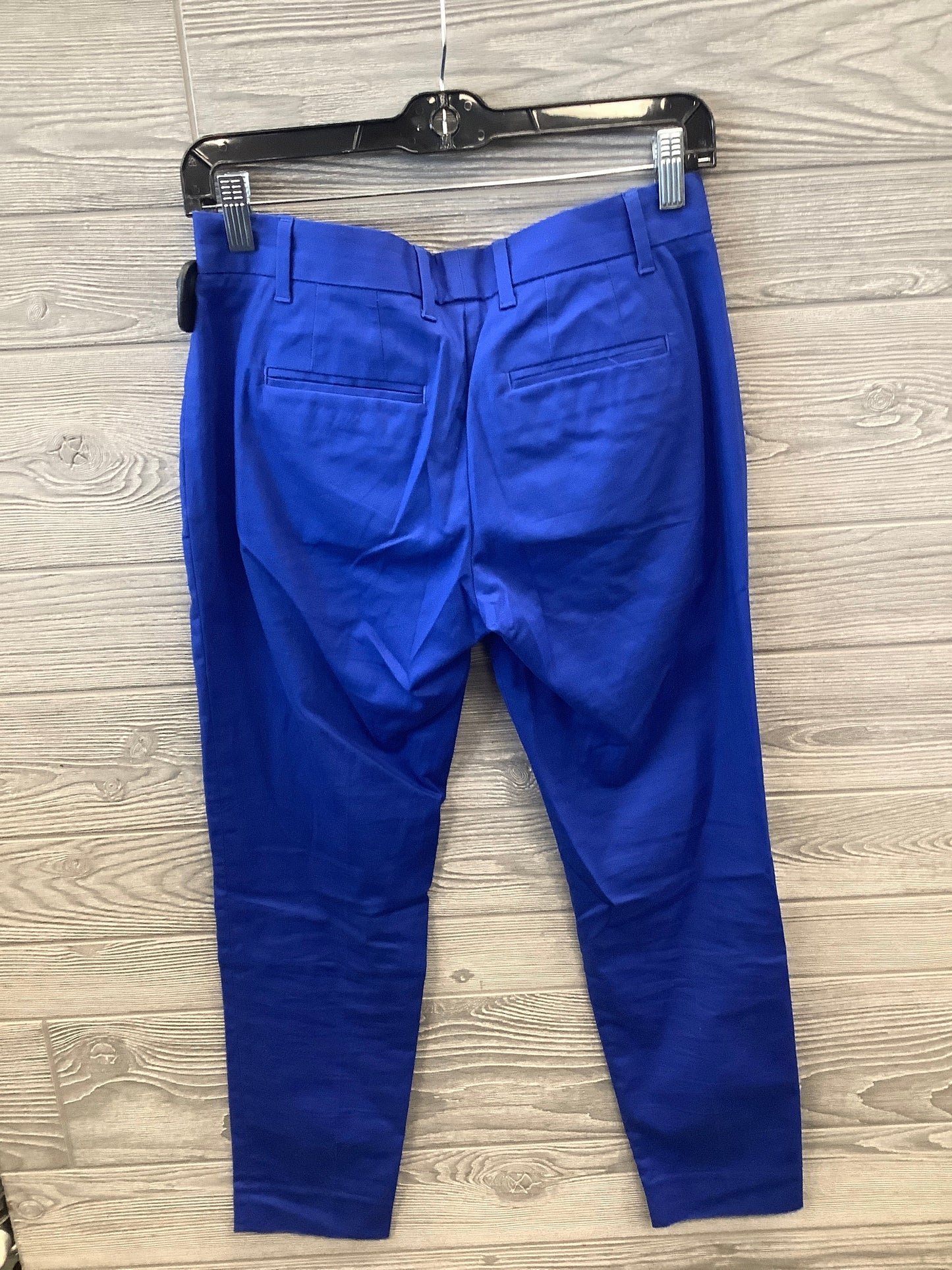 Pants Cropped By Gap In Blue, Size: 0