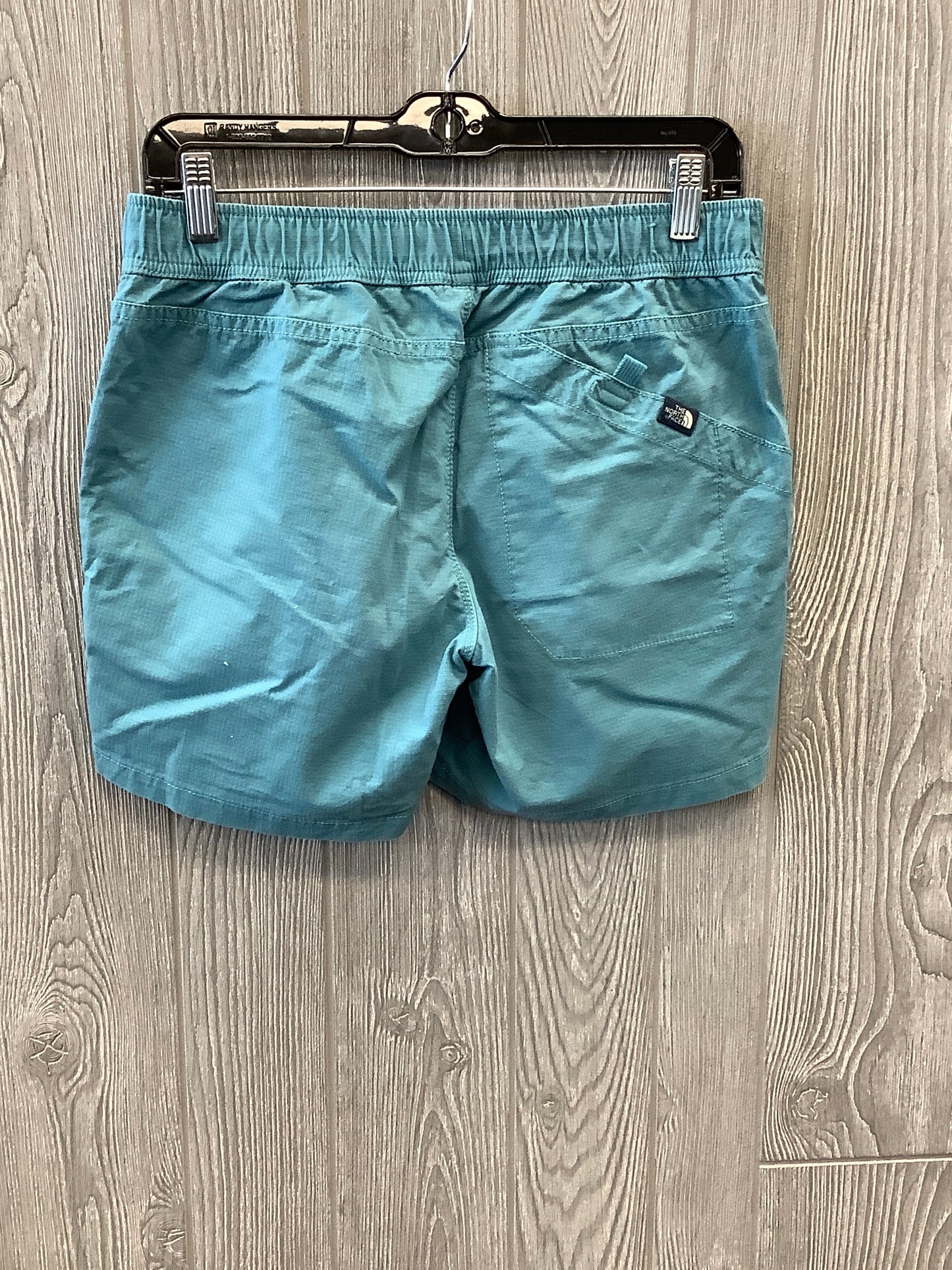 Shorts By The North Face  Size: 6