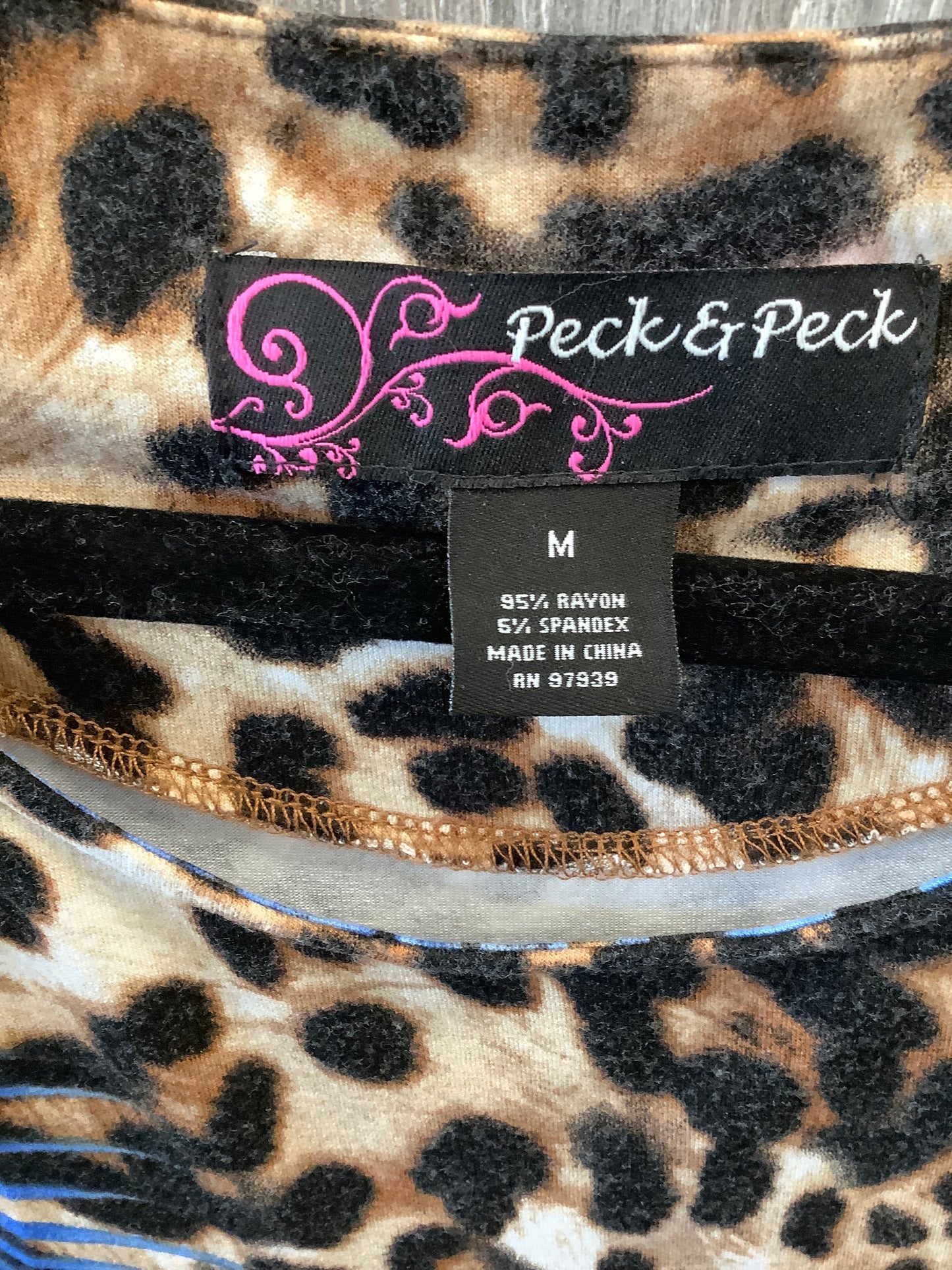 Top Long Sleeve By Peck And Peck In Animal Print, Size: M