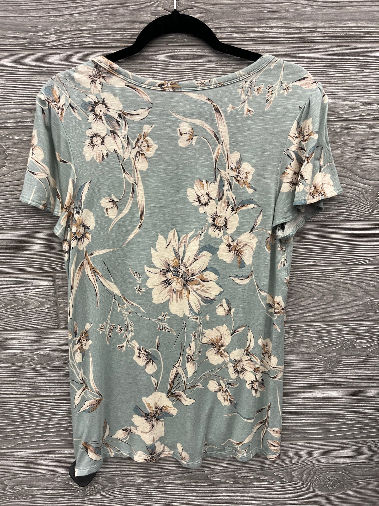 Top Short Sleeve By Maurices In Green, Size: M