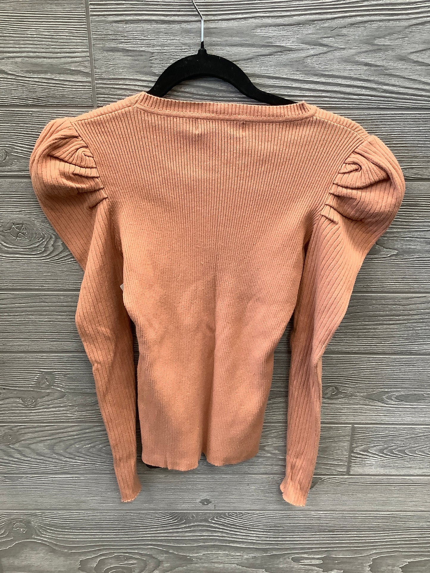 Top Long Sleeve By Clothes Mentor In Peach, Size: M