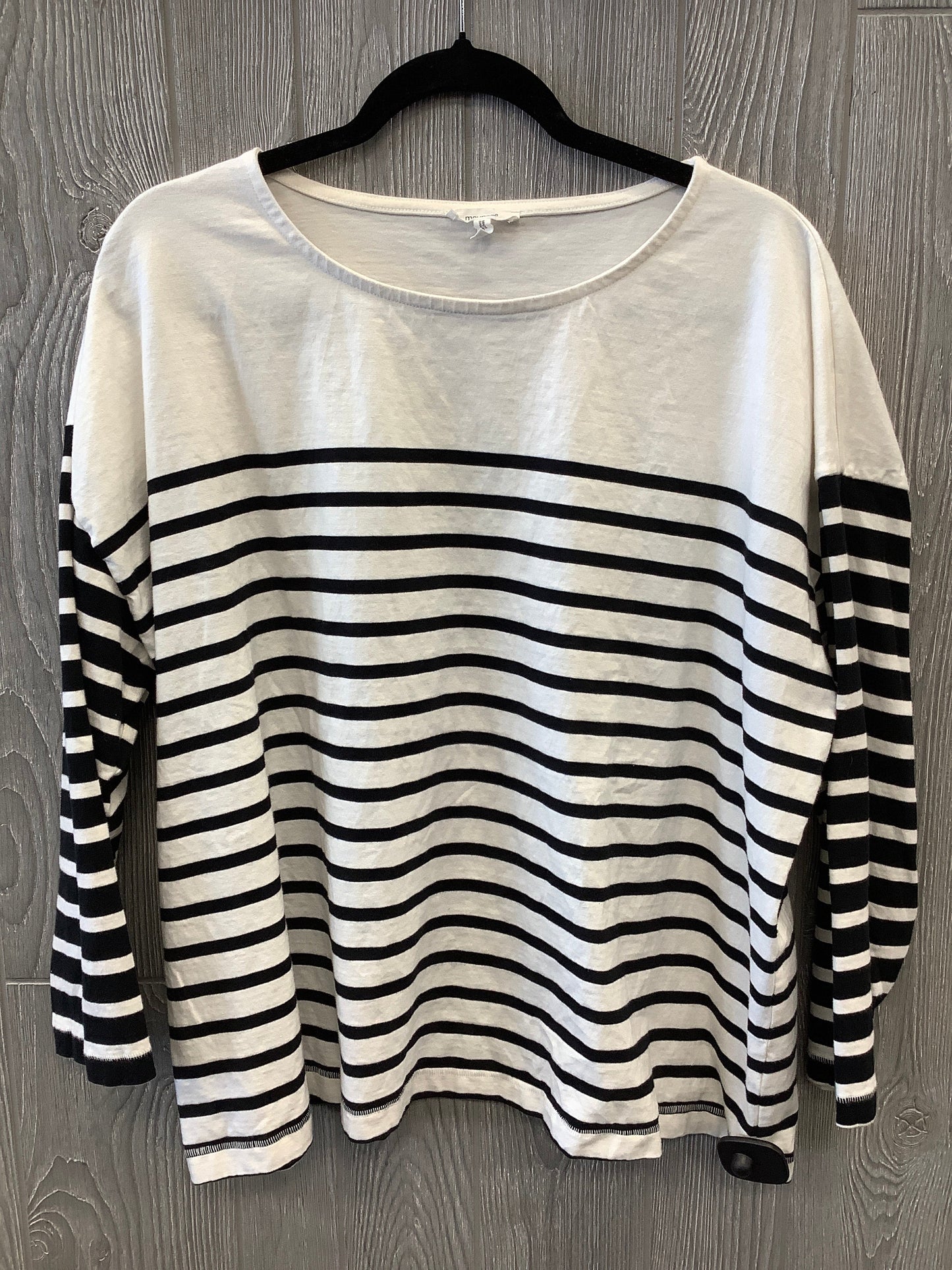 Top Long Sleeve By Maurices In Striped Pattern, Size: 2x