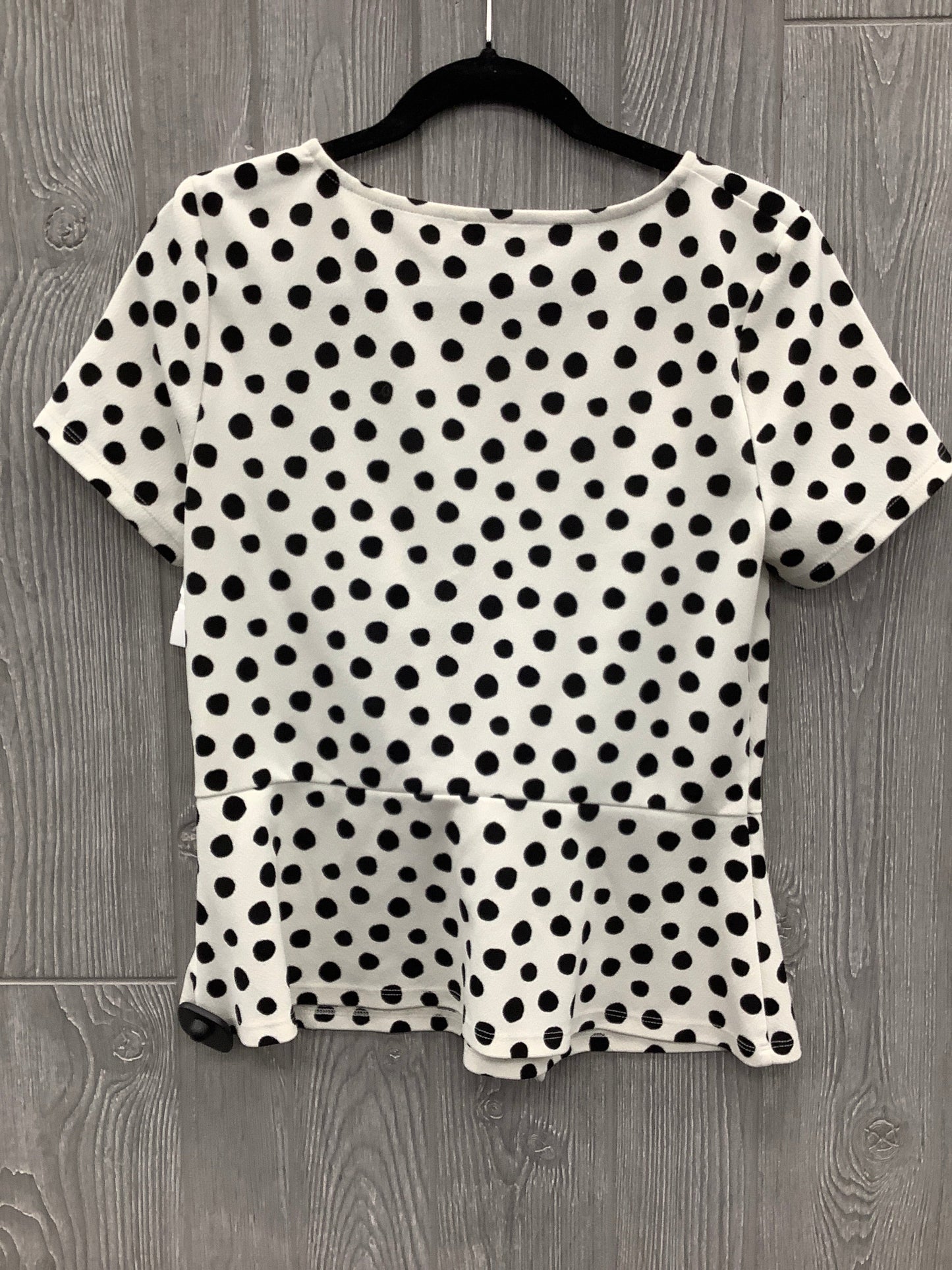 Top Short Sleeve By Talbots In Polkadot Pattern, Size: M