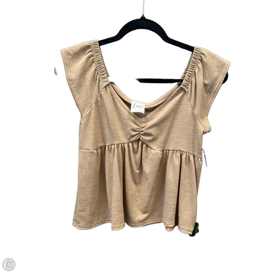 Top Short Sleeve By Clothes Mentor In Beige, Size: M