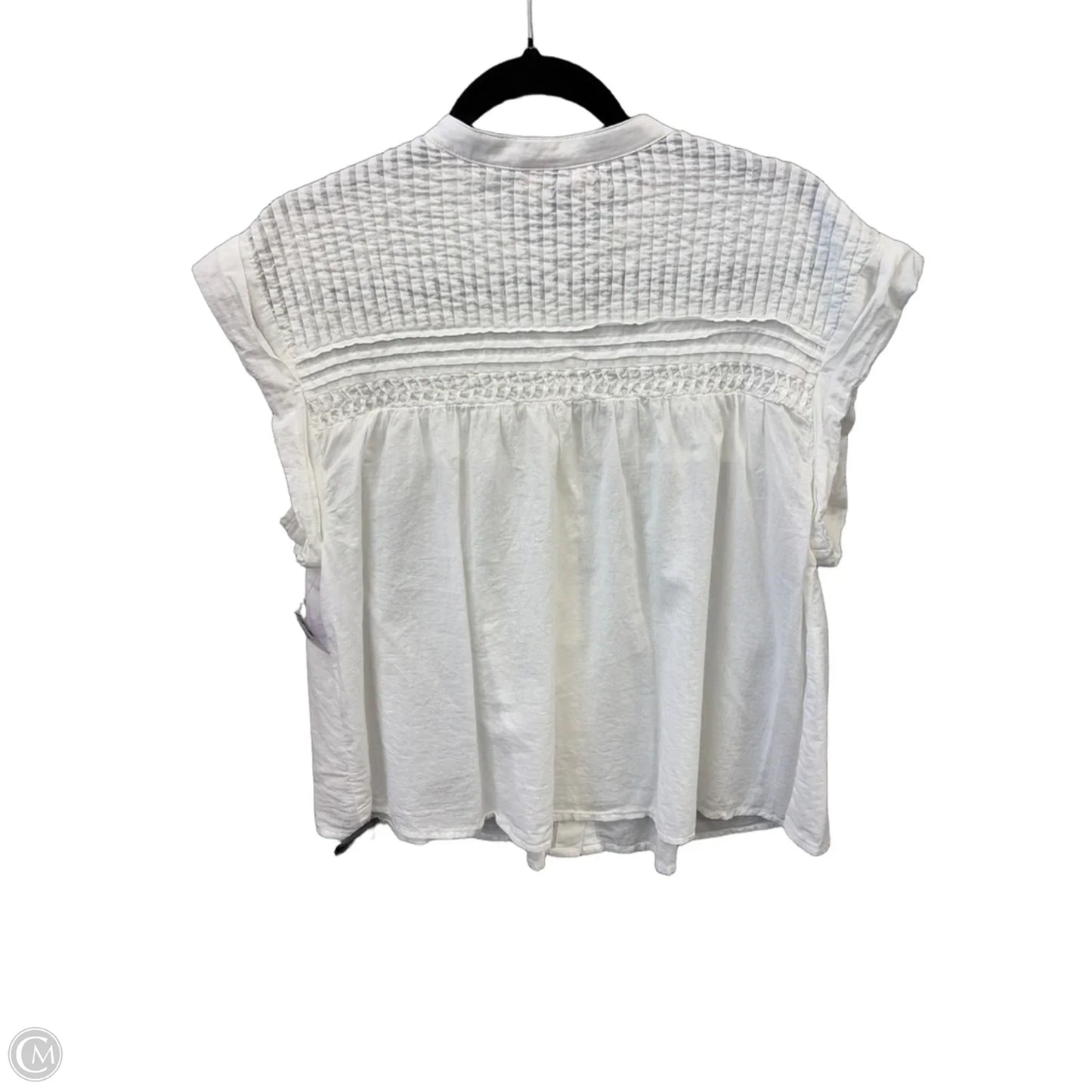 Top Short Sleeve By Universal Thread In White, Size: M