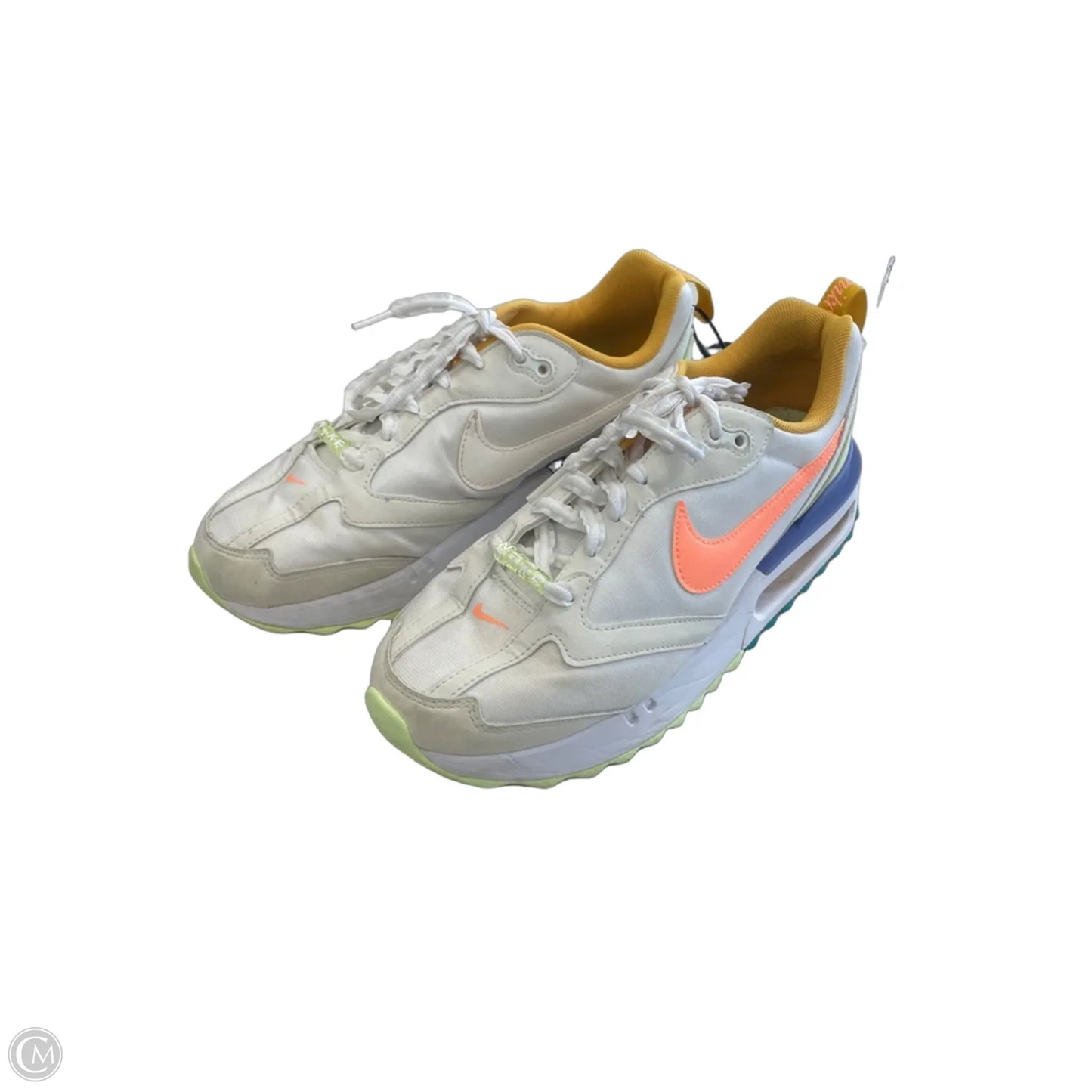 Shoes Sneakers By Nike In Cream, Size: 9