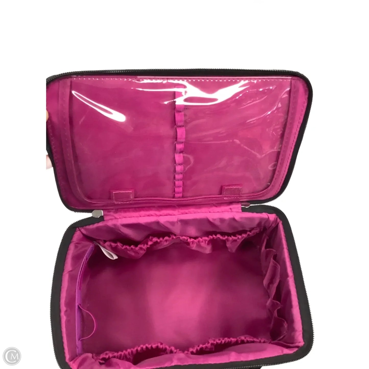 Makeup Bag By Clothes Mentor, Size: Medium
