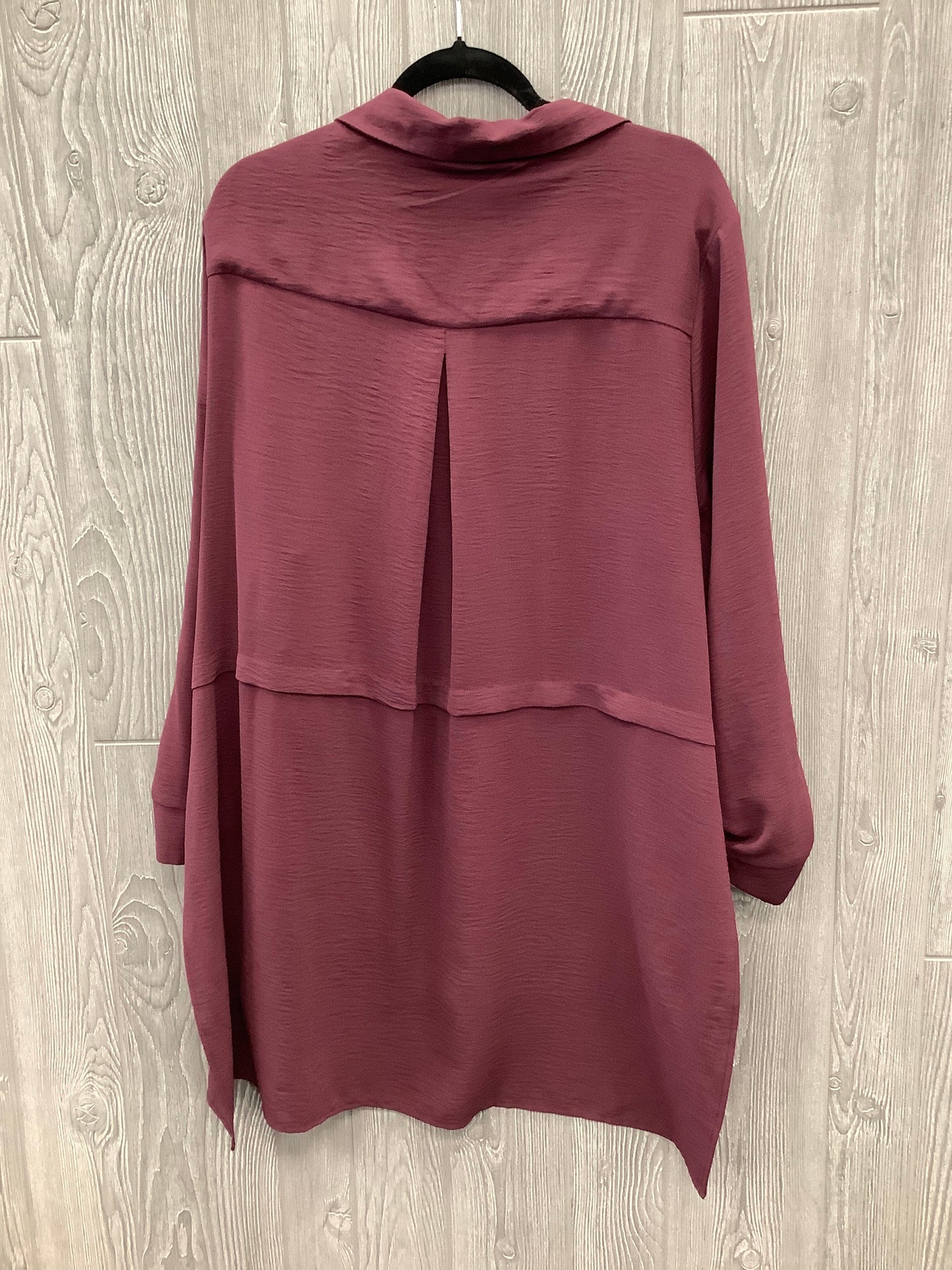 Top Long Sleeve By Clothes Mentor In Red, Size: 3x