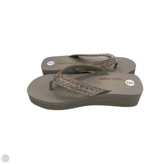 Sandals Flip Flops By Skechers In Beige, Size: 7