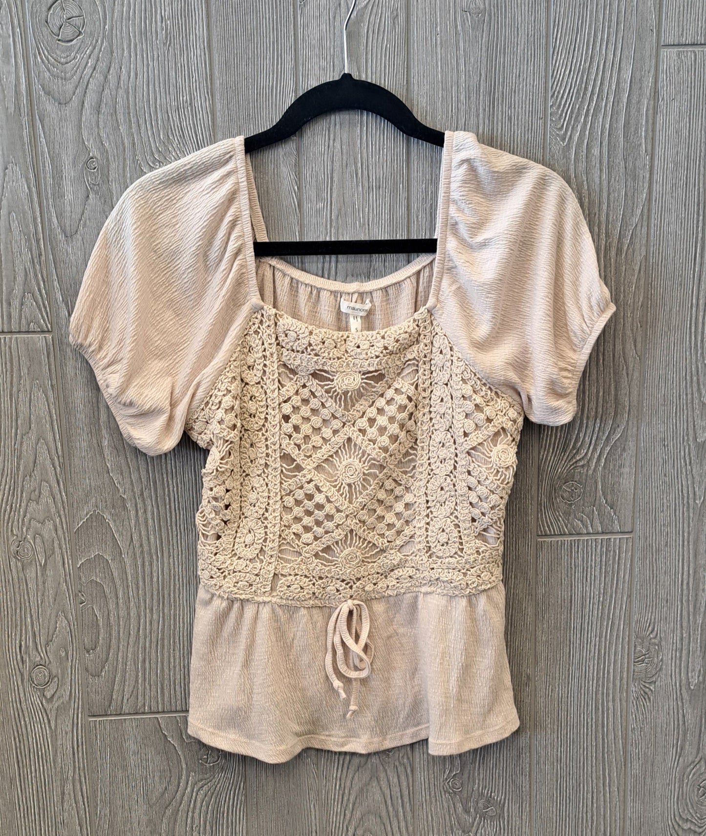 Tan Top Short Sleeve Maurices, Size S