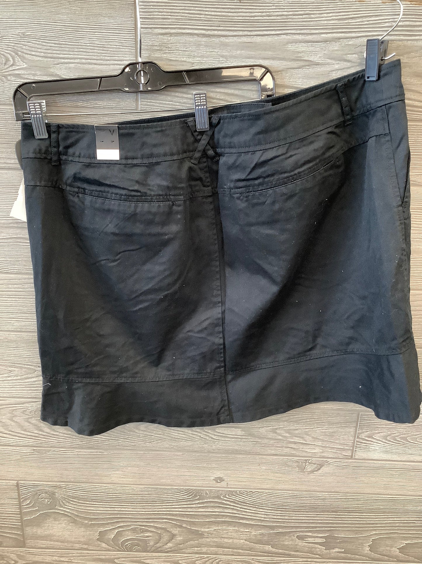 Black Skirt Midi Venezia, Size 20