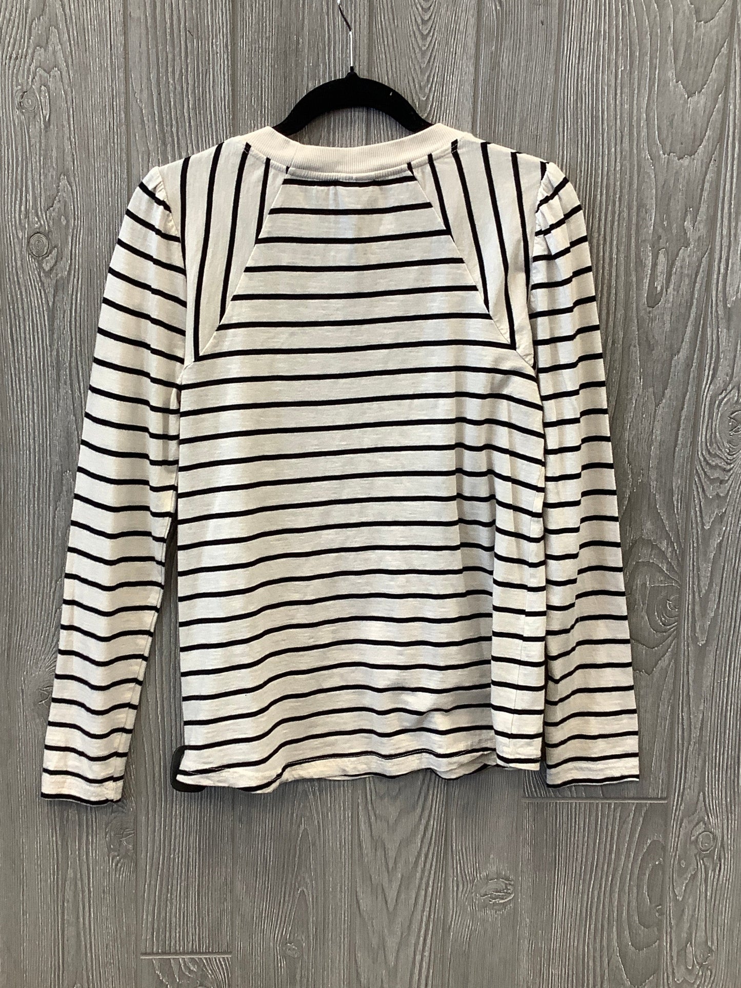 Top Long Sleeve By Clothes Mentor In Striped Pattern, Size: M