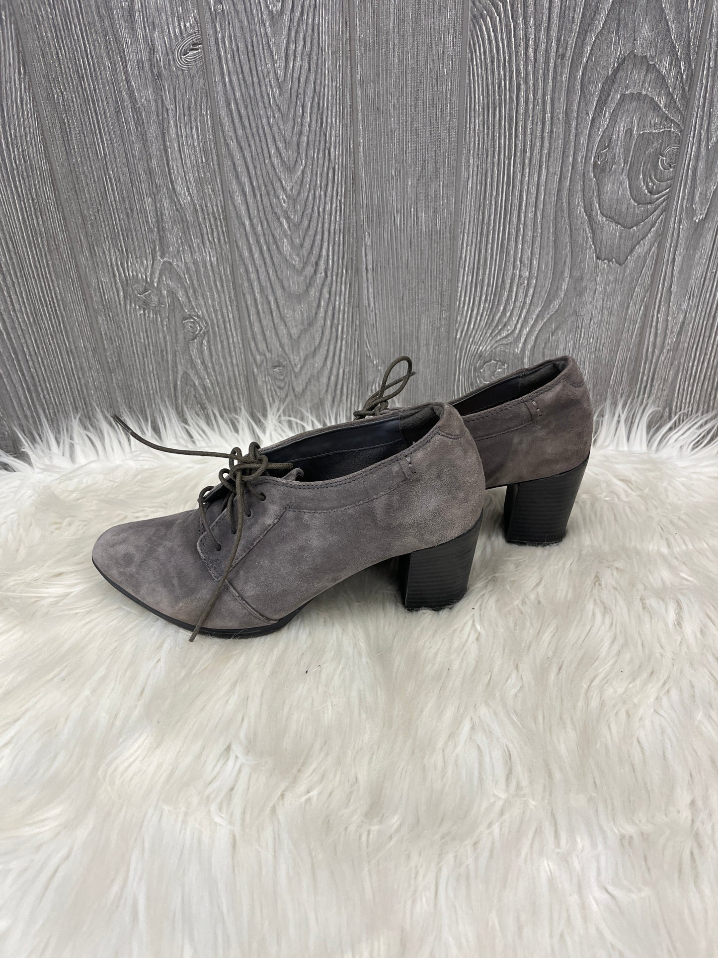 Shoes Heels Block By Clarks In Grey, Size: 8