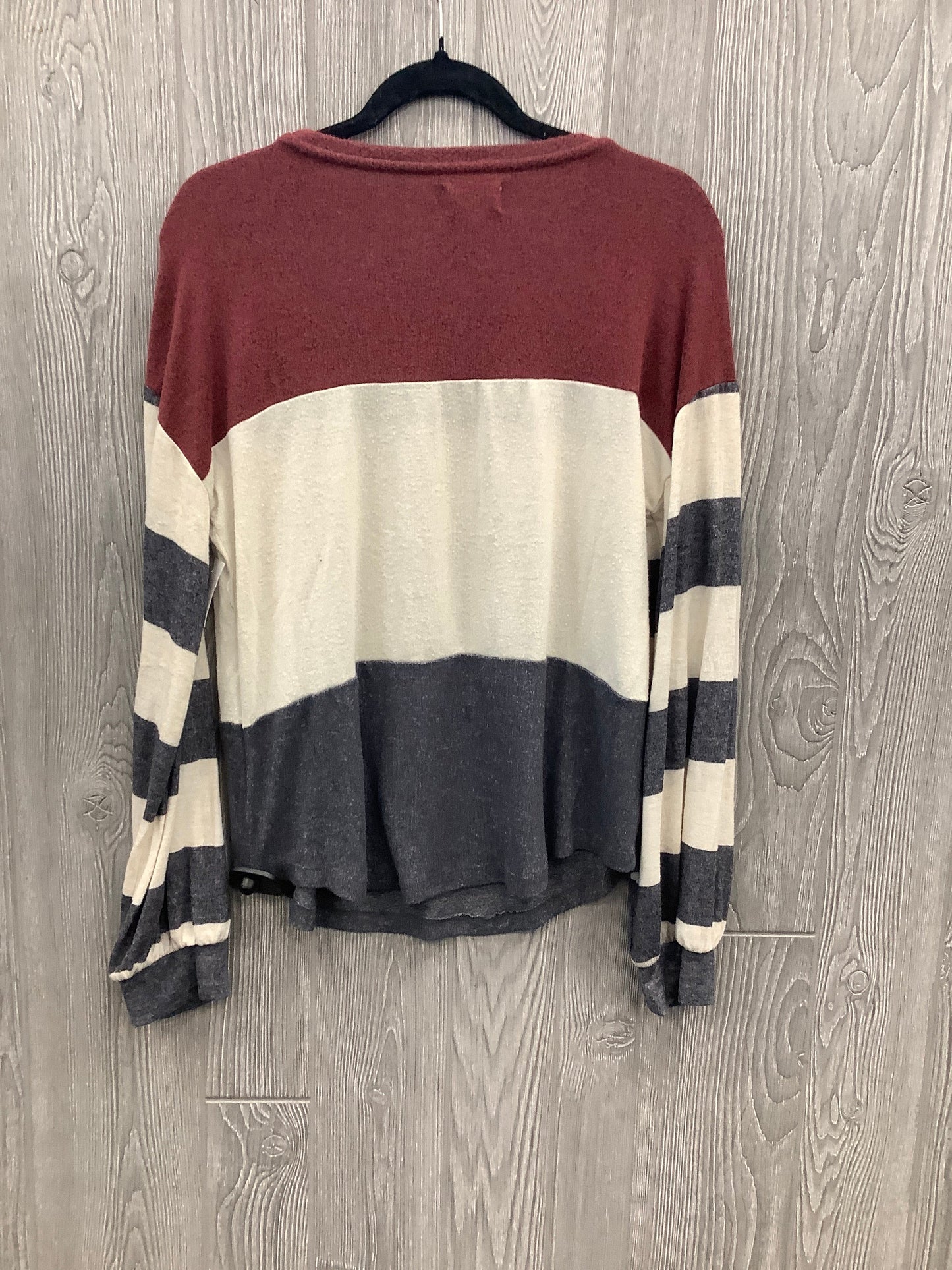 Top Long Sleeve By Maurices In Multi-colored, Size: M