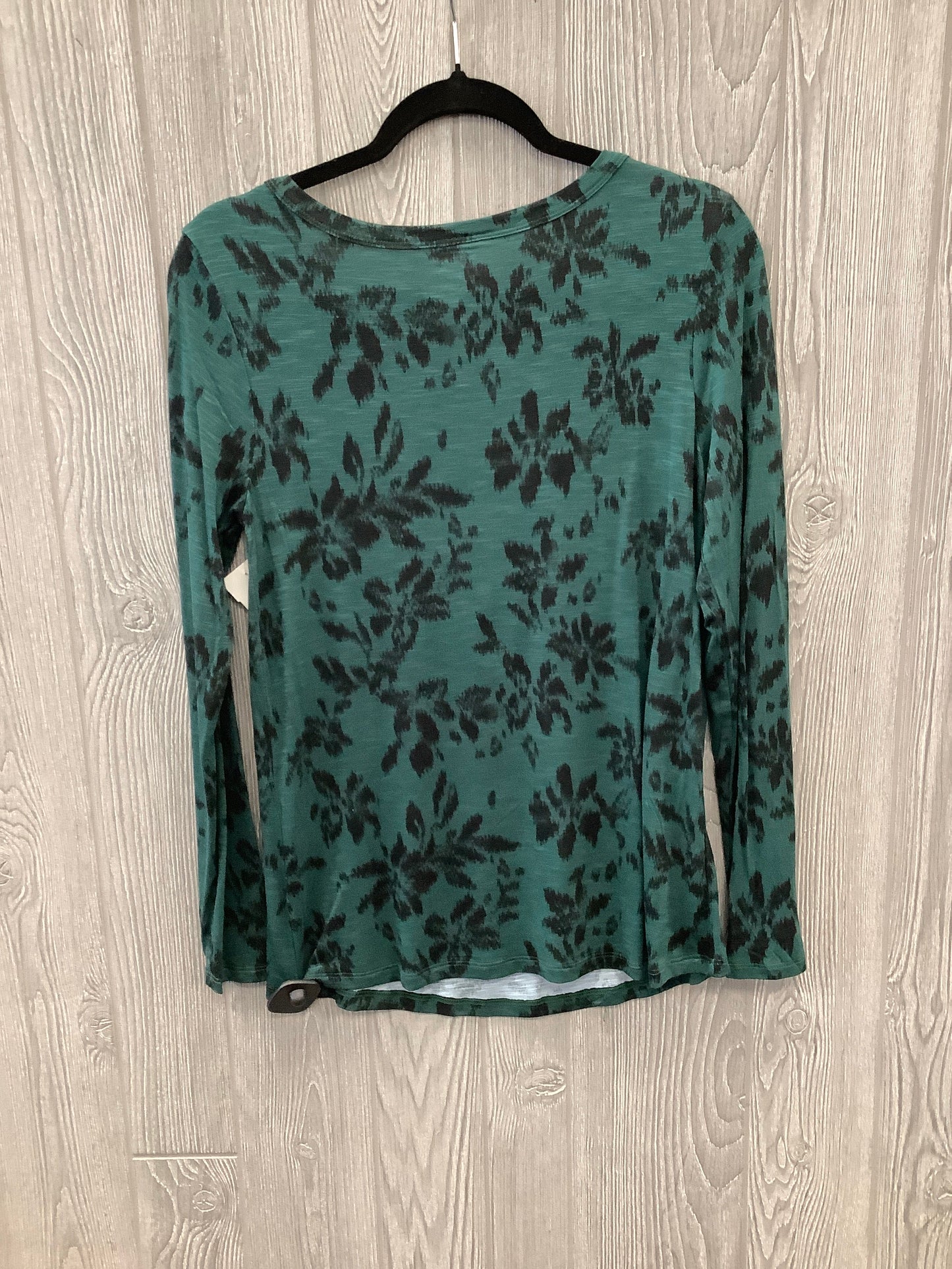 Top Long Sleeve By Maurices In Green, Size: S